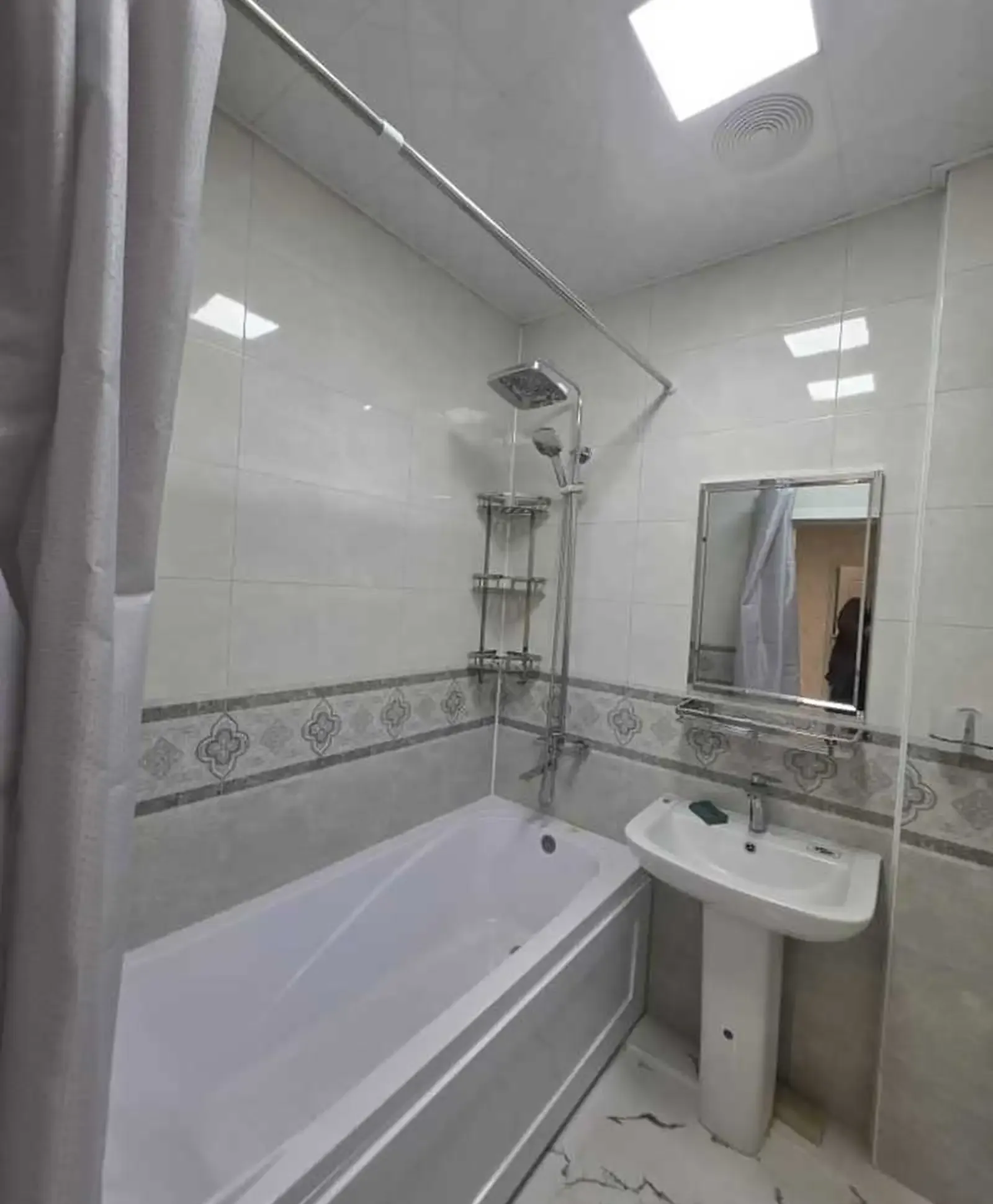3-комн. квартира, 14 этаж, 98 м², Сино