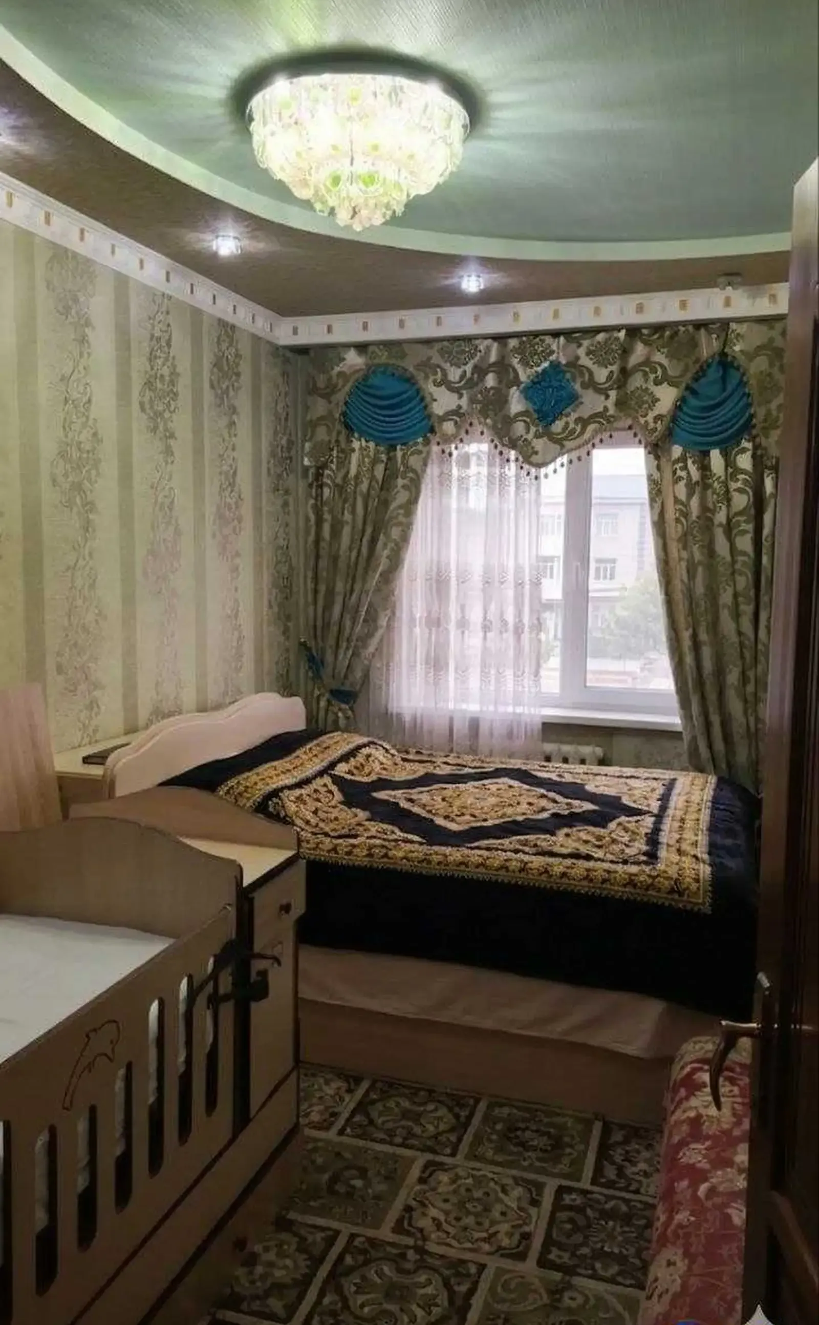 3-комн. квартира, 8 этаж, 60 м², Фирдавси