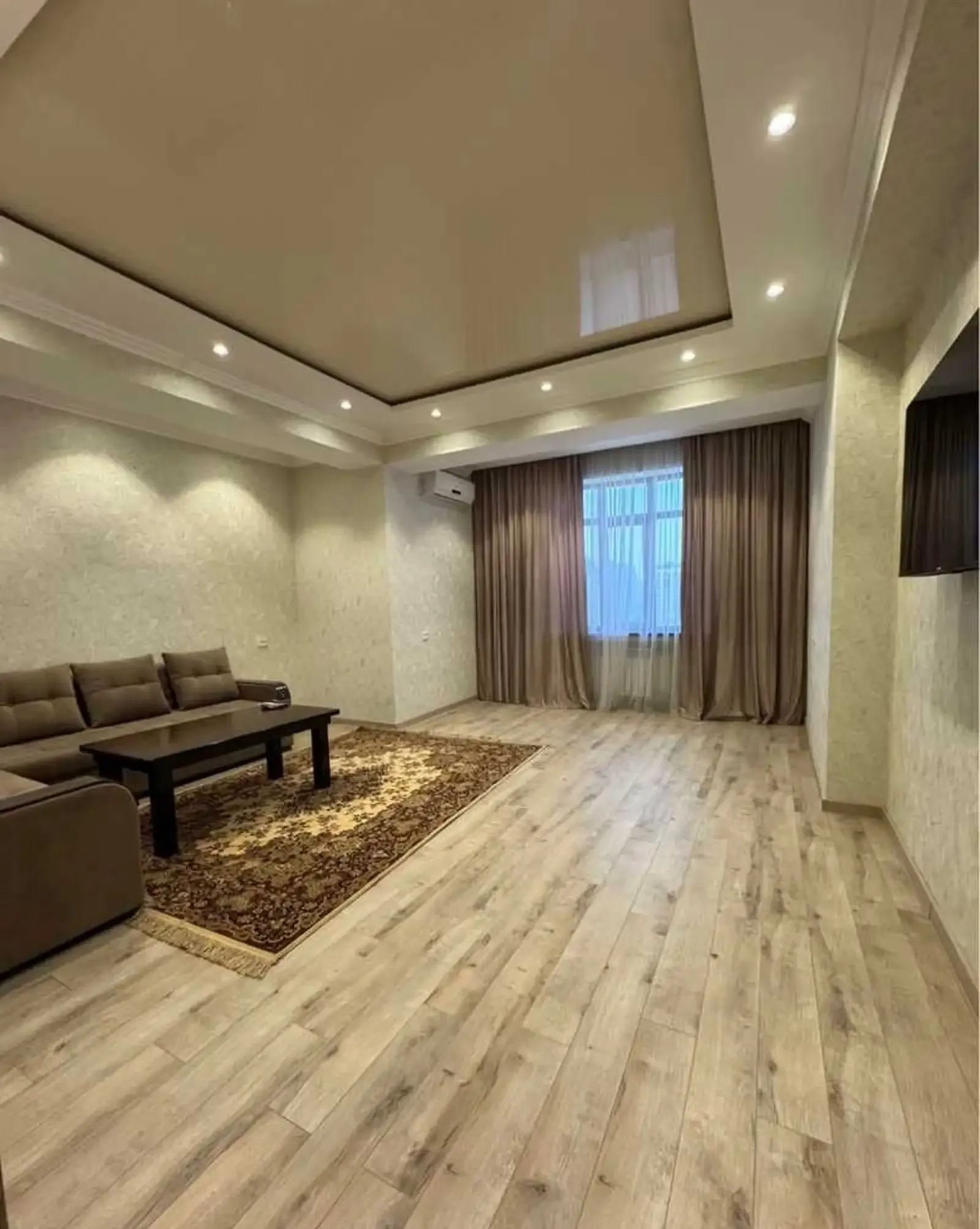 2-комн. квартира, 6 этаж, 80м², Ашан
