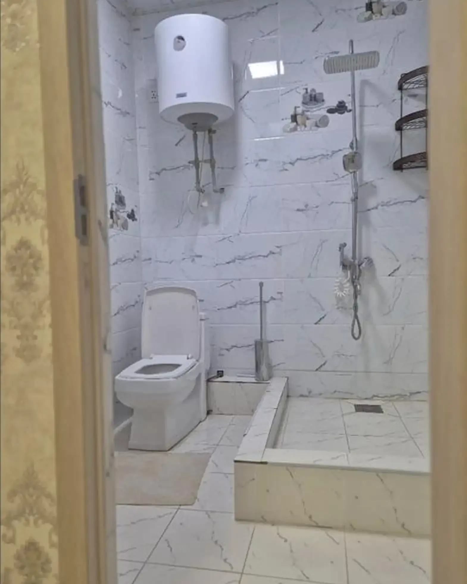 2-комн. квартира, 15 этаж, 95м², Шохмансур