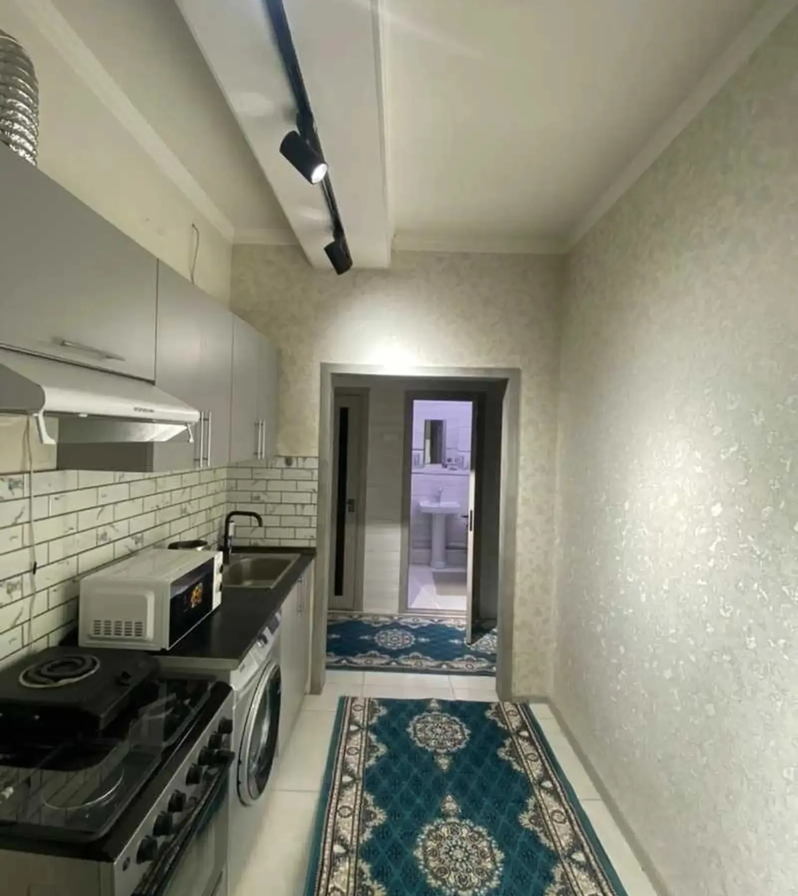 2-комн. квартира, 12 этаж, 54м², Шохмансур