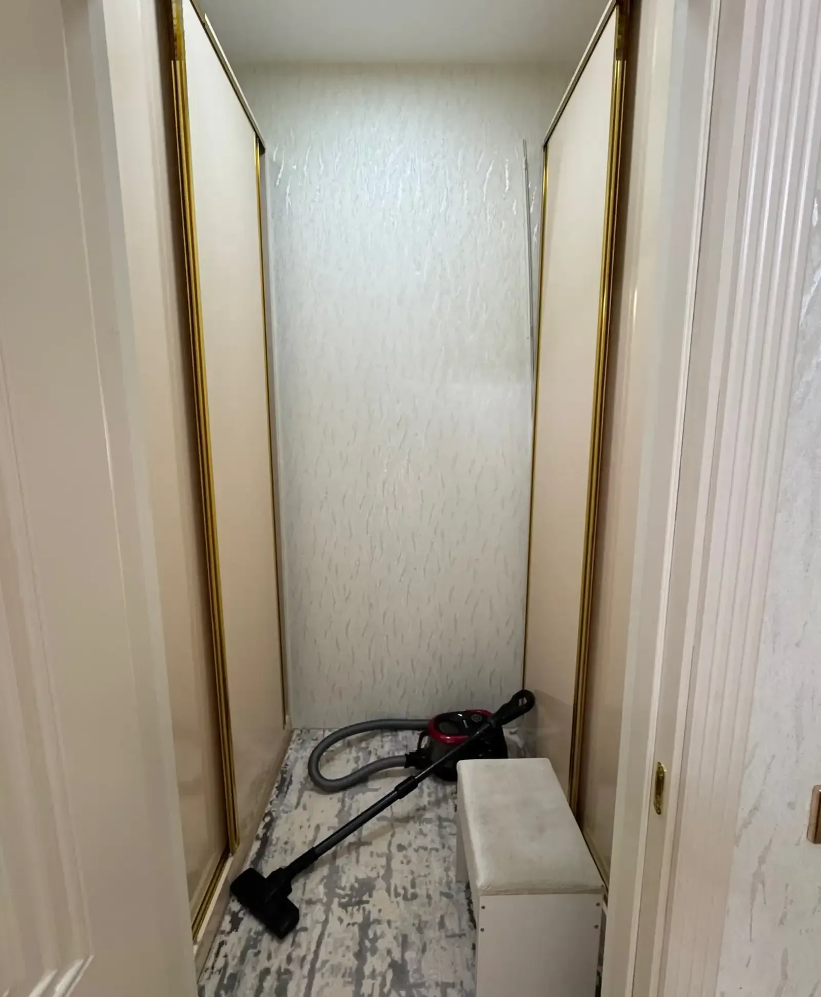 3-комн. квартира, 6 этаж, 110м², Овир/Грандь Отель
