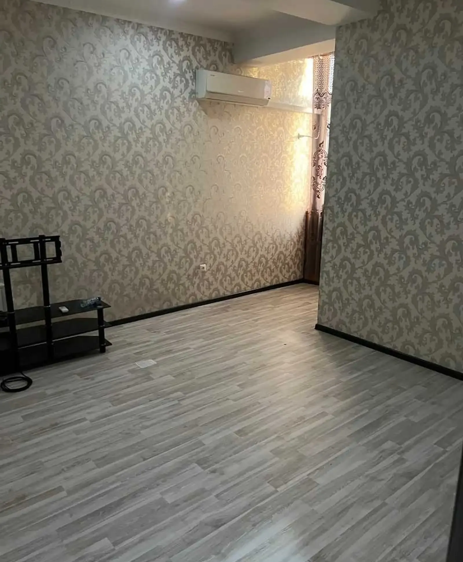 2-комн. квартира, 5 этаж, 70м², Сино