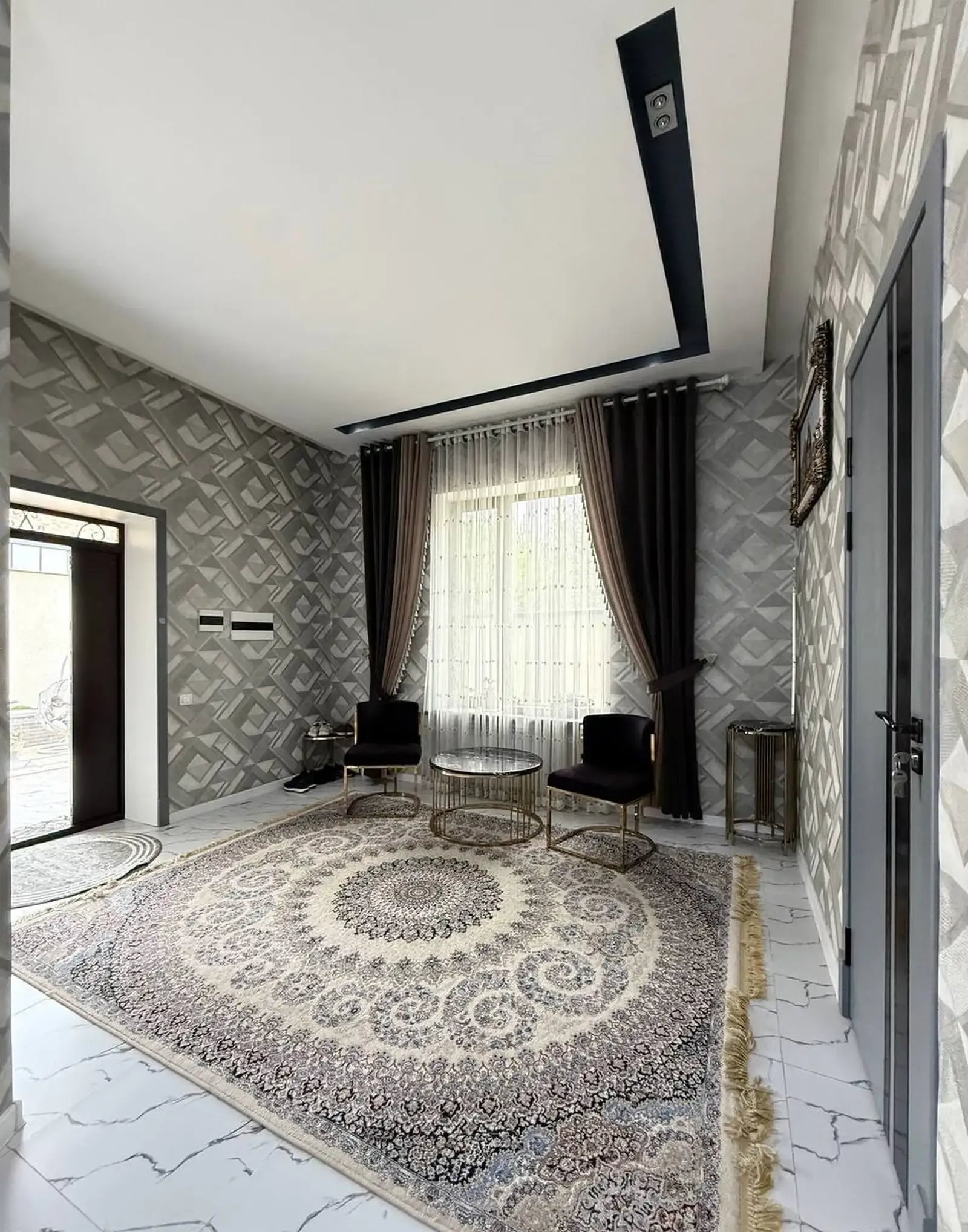 2 этажный, 7-комн. дом, 260 м², 4 соток, И Сомони