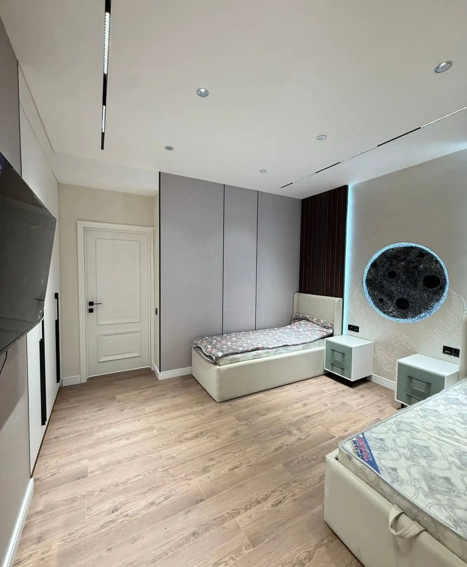 3-комн. квартира, 18 этаж, 130 м², Шохмансур Hilton