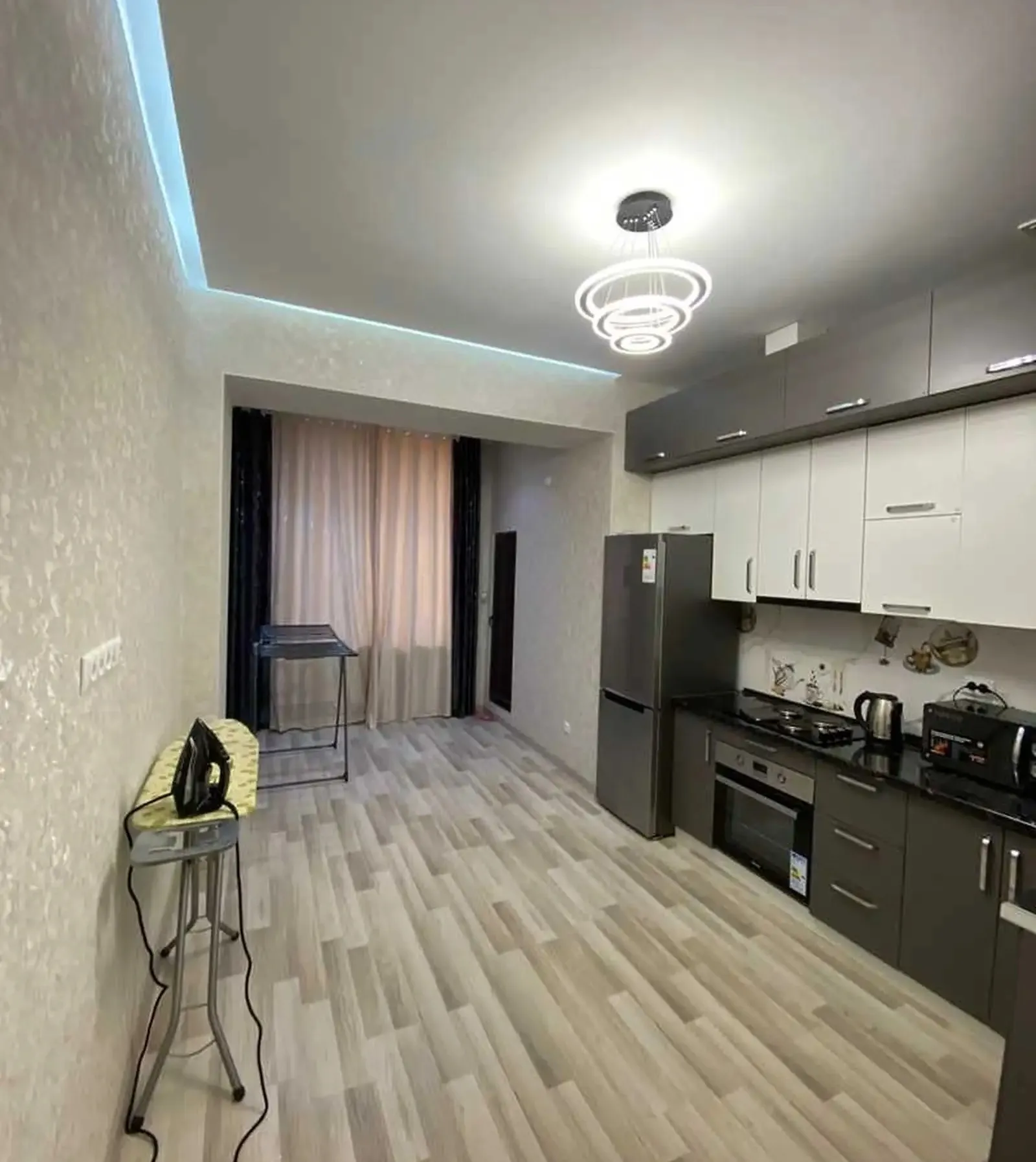 2-комн. квартира, 15 этаж, 110м², Шохмансур