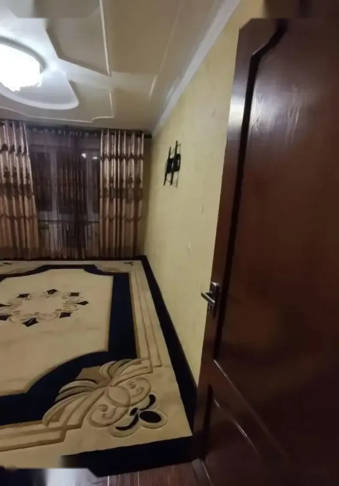 2-комн. квартира, 3 этаж, 70м², Сомони