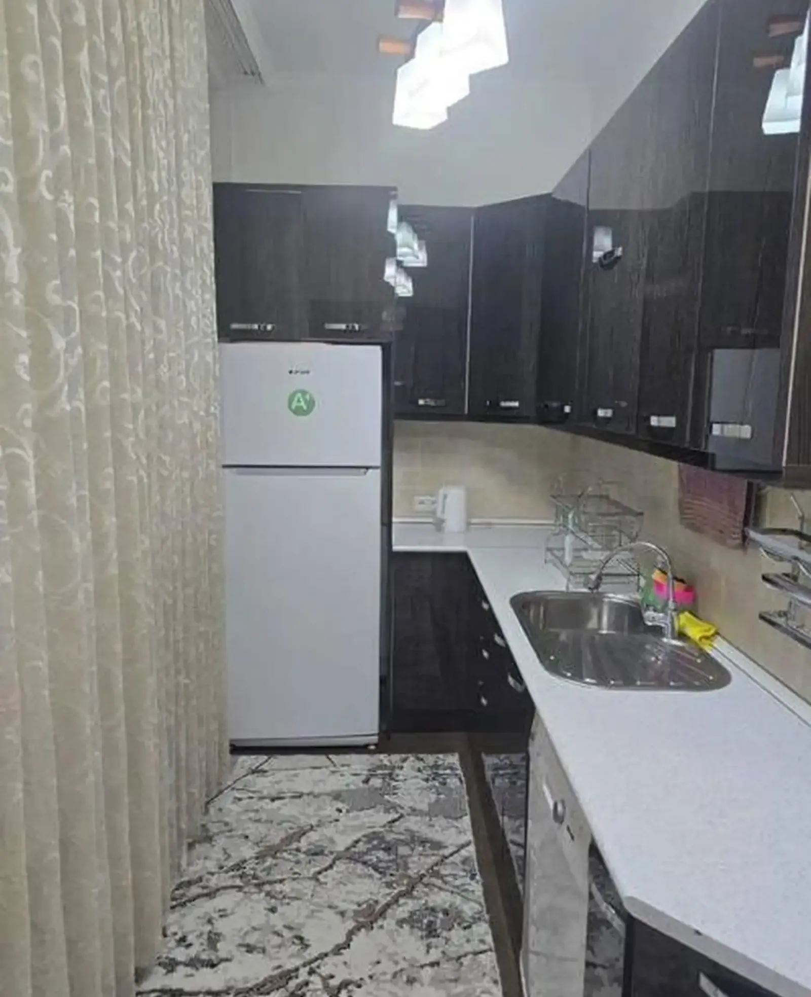 4-комн. квартира, 2 этаж, 120м², Сино