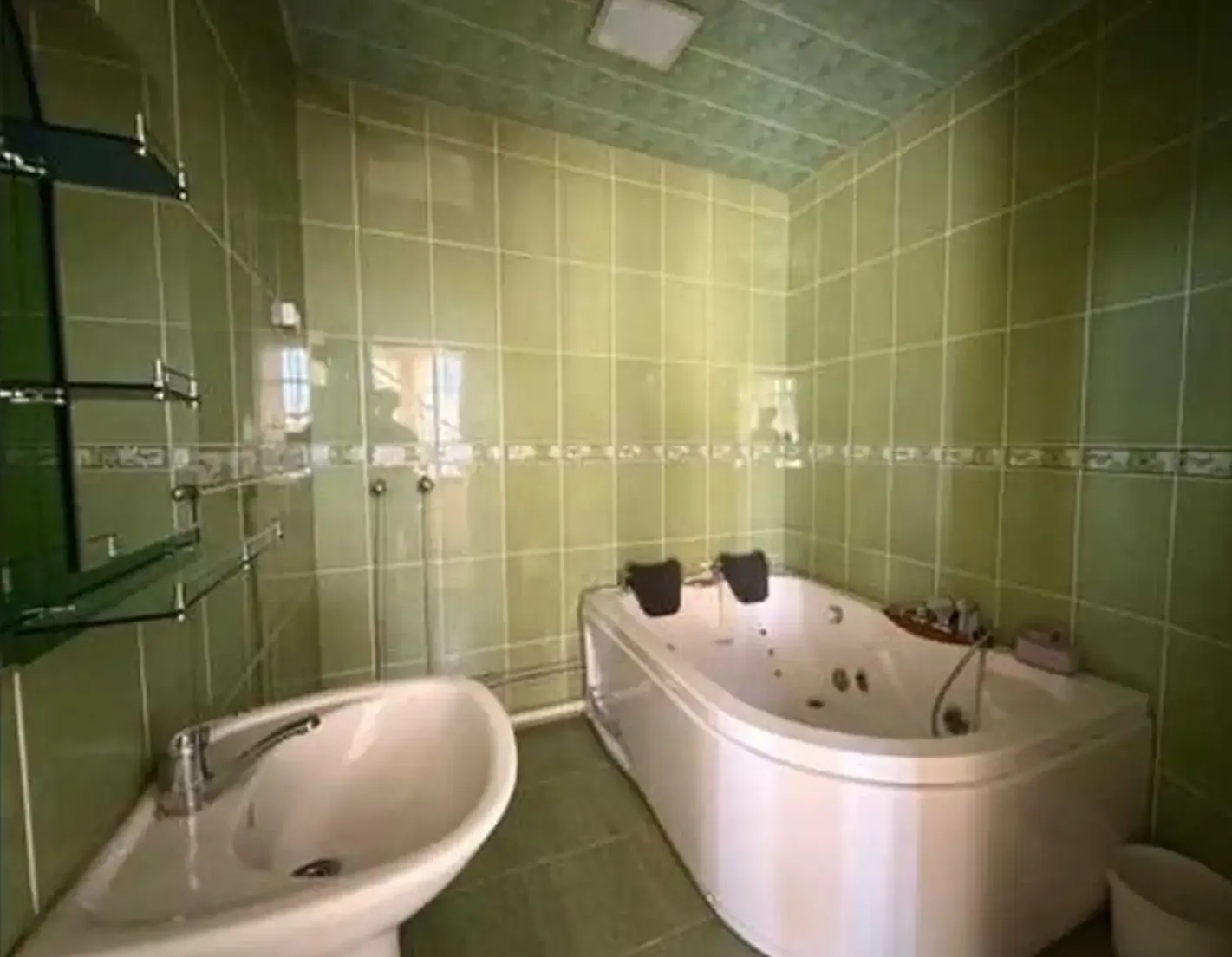 2-этажный, 8 комнатный дом, 430 м², Фирдавси