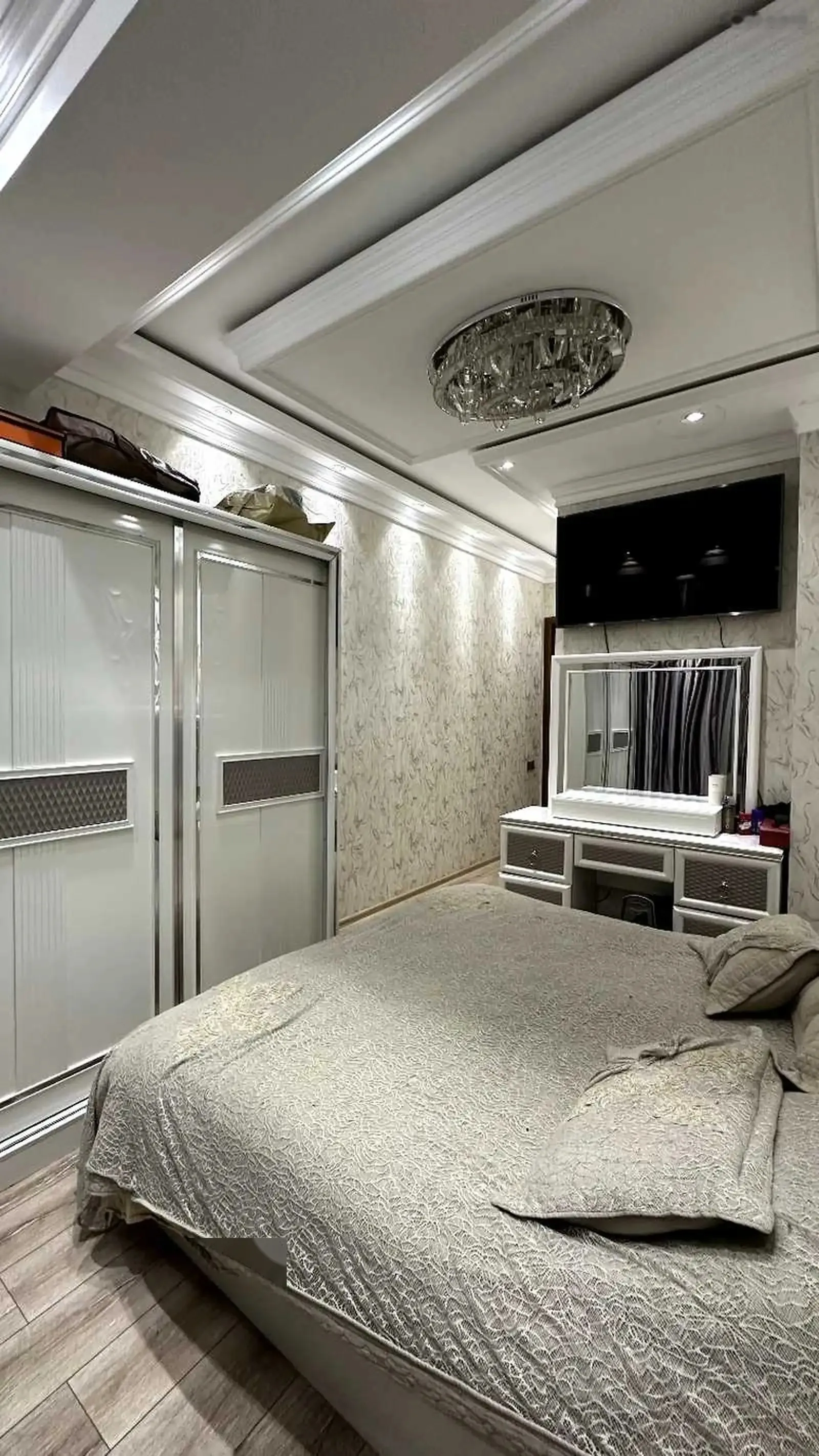 4-к квартира, 2 этаж, 130 м², сафо