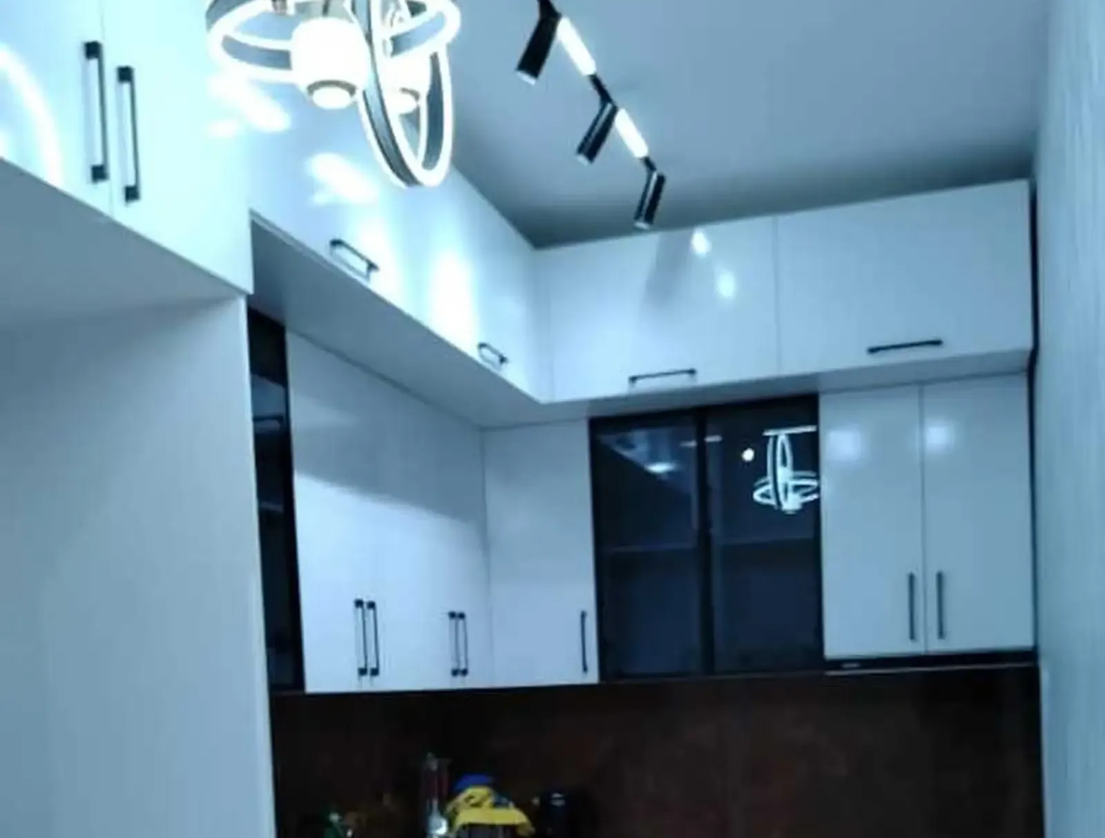 2-комн. квартира, 11 этаж, 66м², сомони