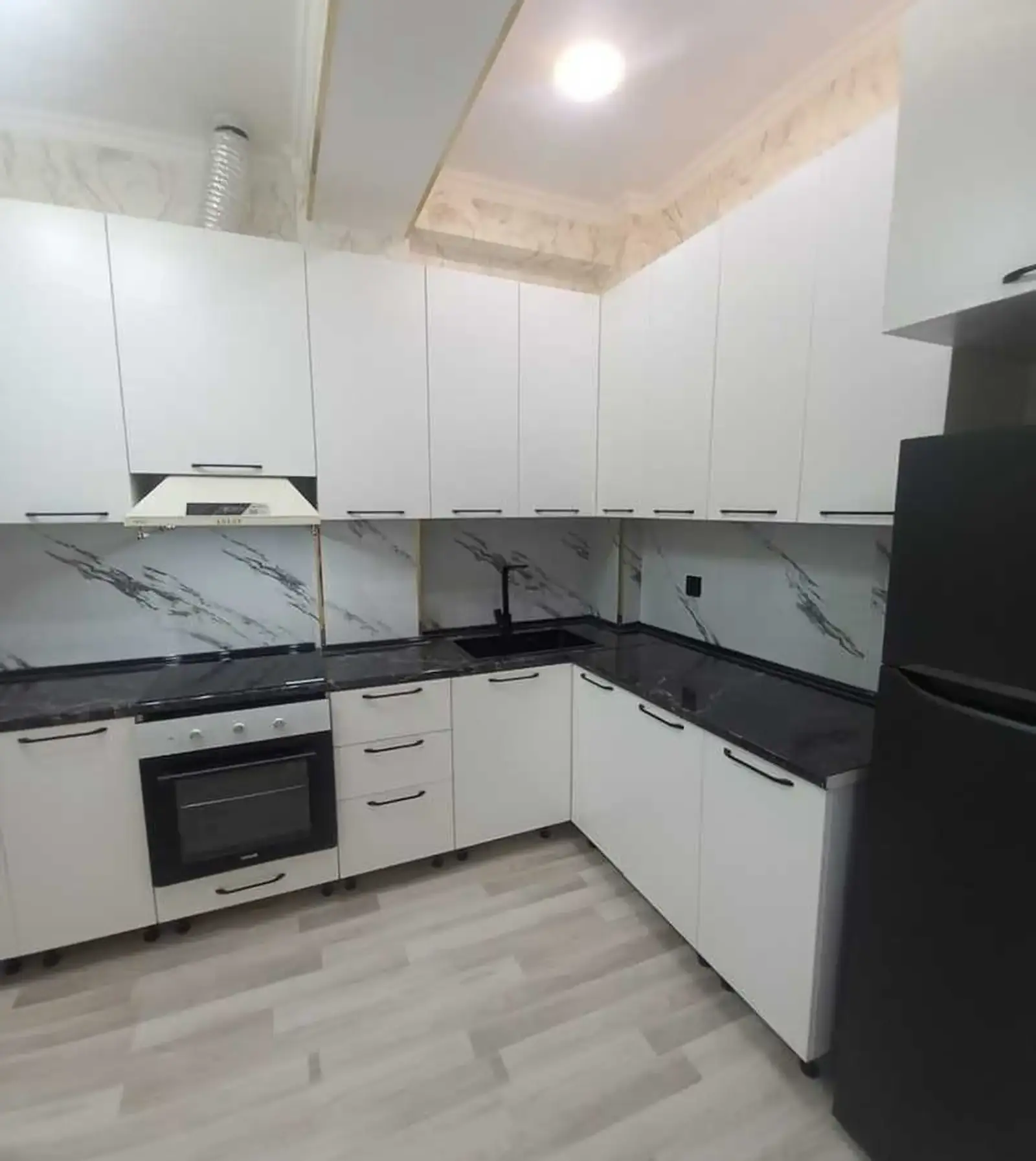 2-комн. квартира, 4 этаж, 56м², Сино