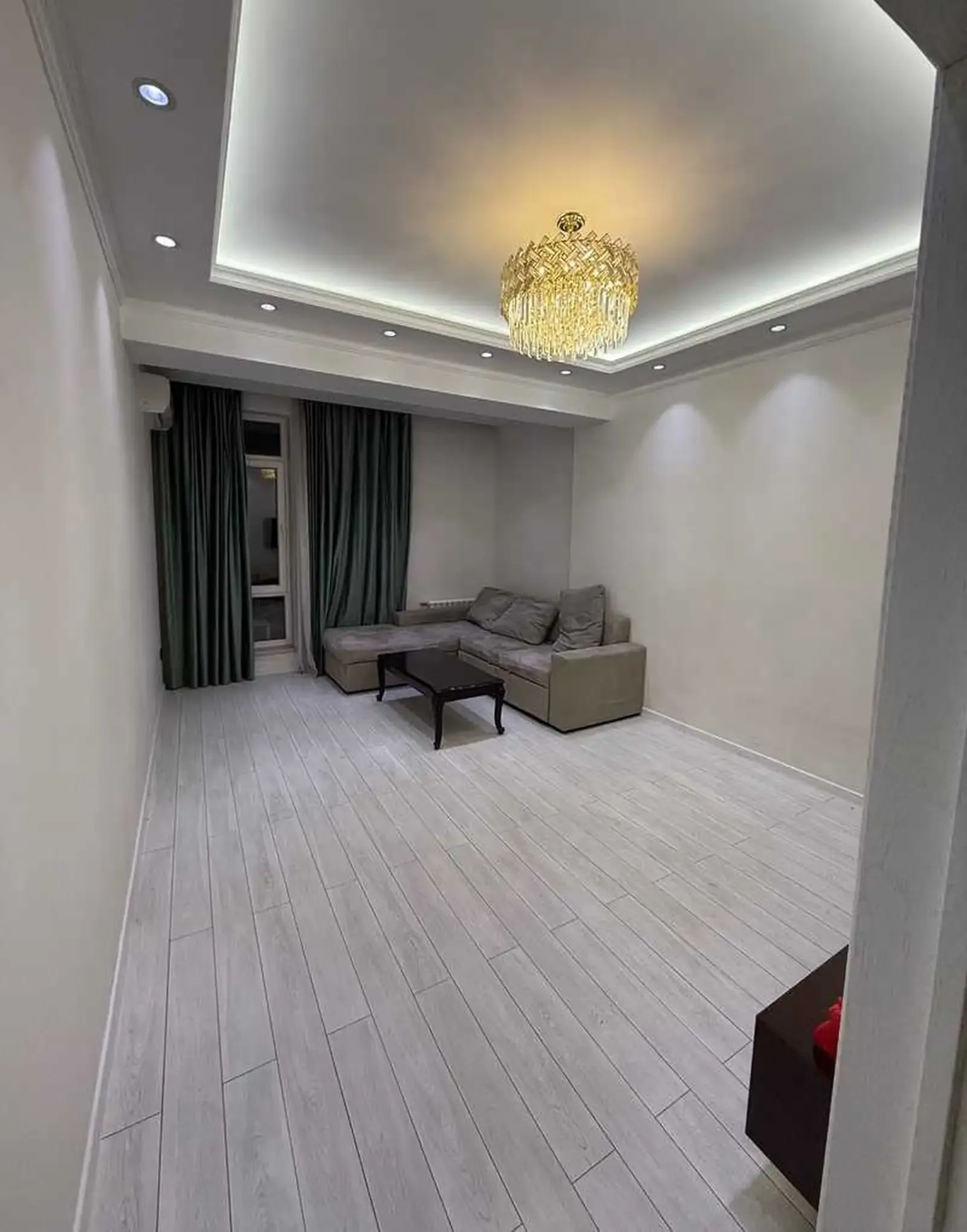2-комн. квартира, 10 этаж, 97м², ОВИР