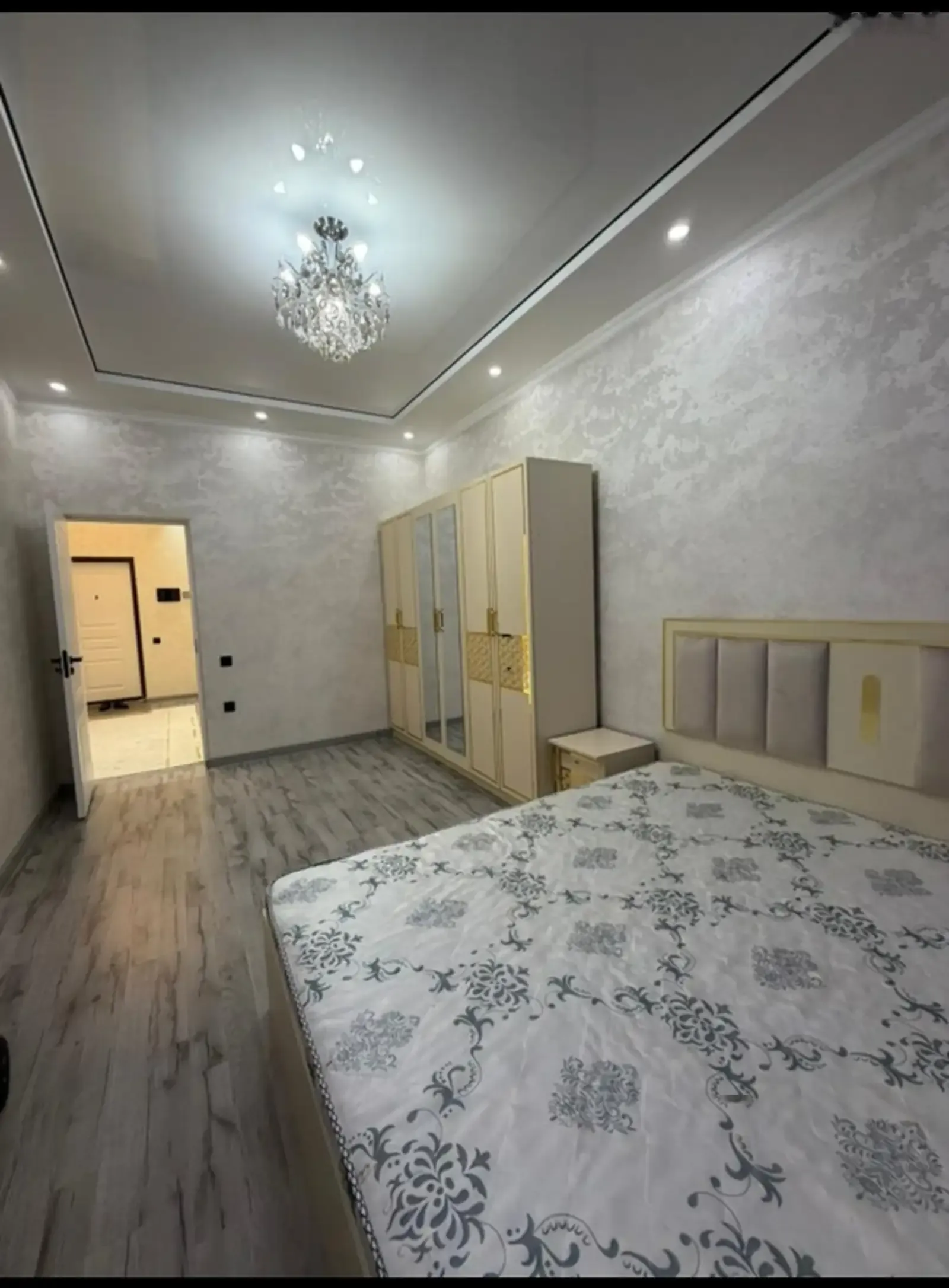 2-к квартира, 11 этаж, 69 м², 82 мкр