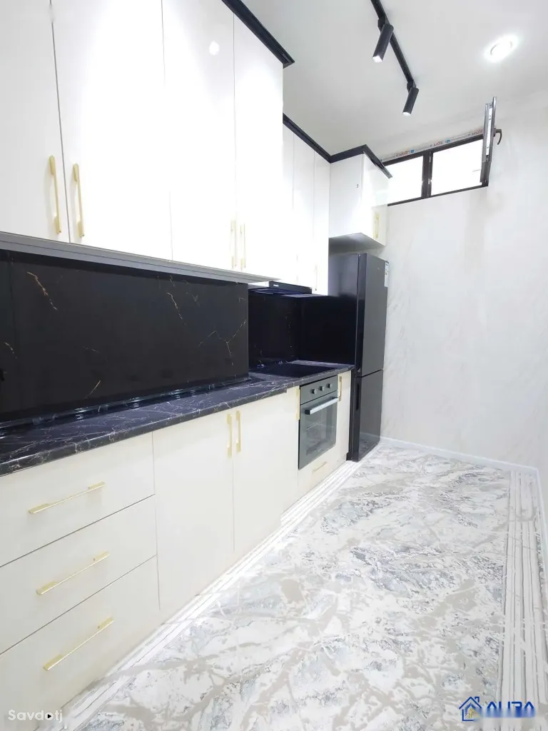 3-комн. квартира, 5 этаж, 68 м², сино