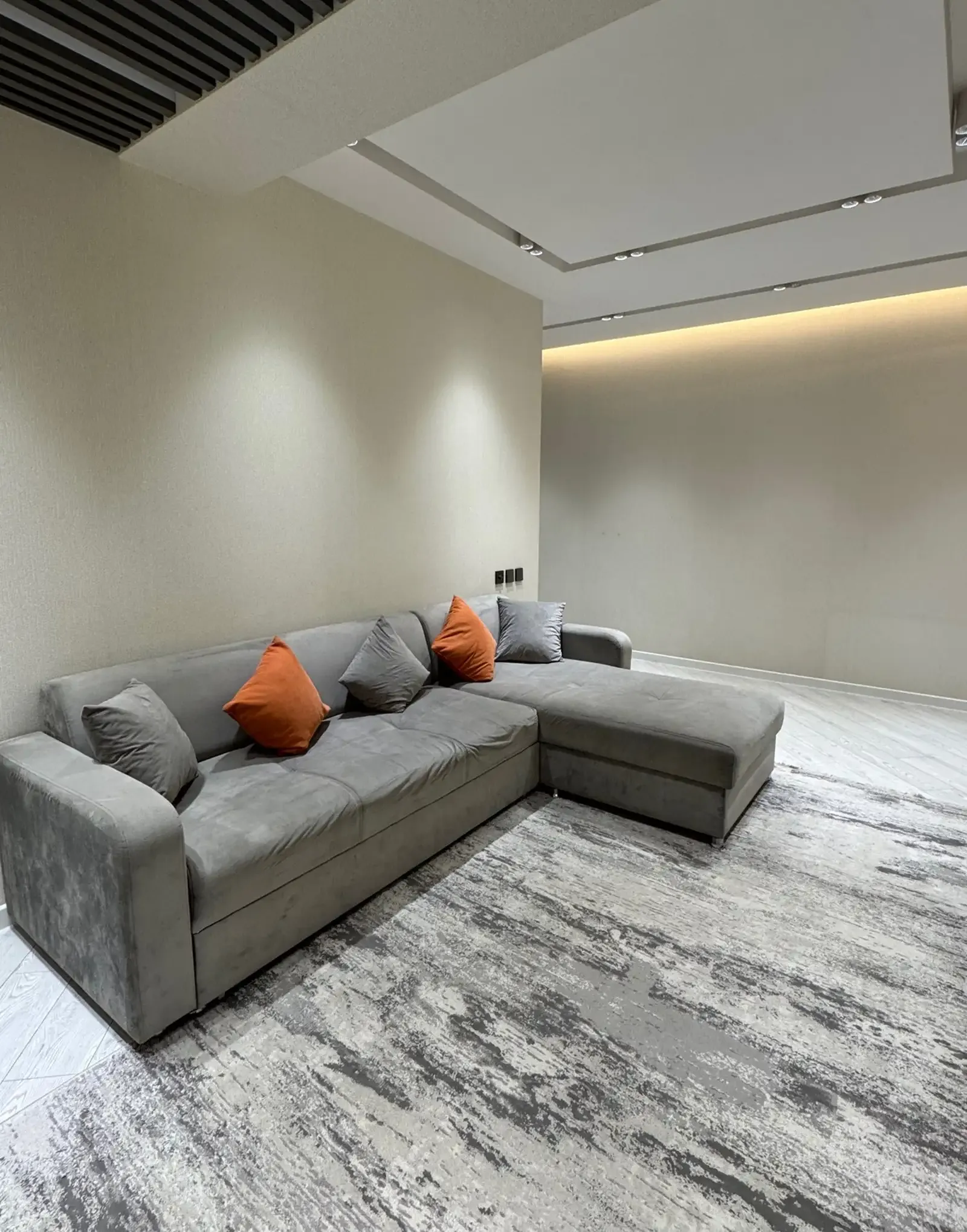 3-комн. квартира, 4 этаж, 104 м², Овир, Гранд Отель
