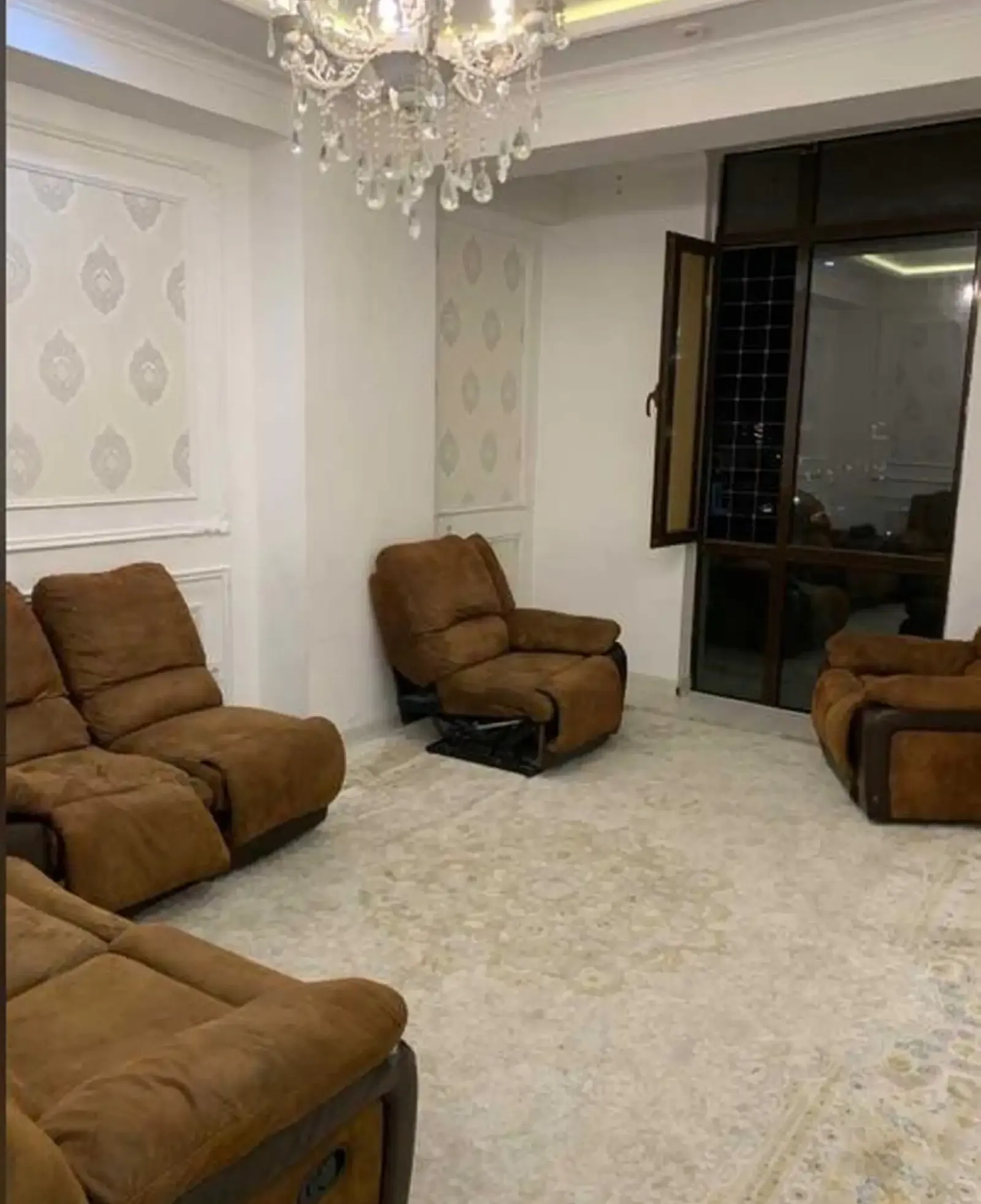 3-комн. квартира, 9 этаж, 80м², Шохмансур