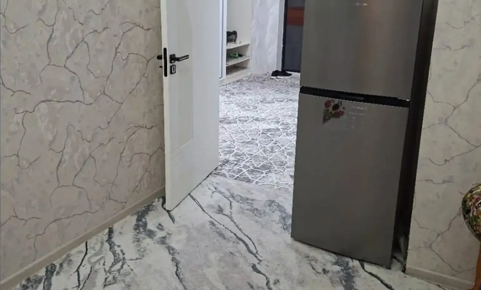 2-комн. квартира, 13 этаж, 50м², Шохмансур