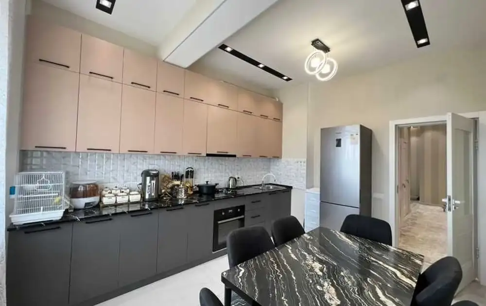 2-комн. квартира, 3 этаж, 85 м², шохмансур