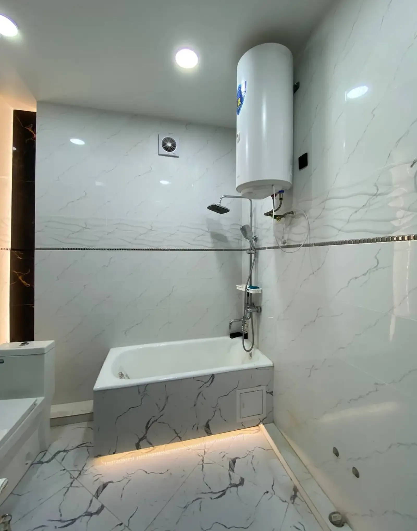 2-комн. квартира, 3 этаж, 58 м², Фирдавси, Молодежный