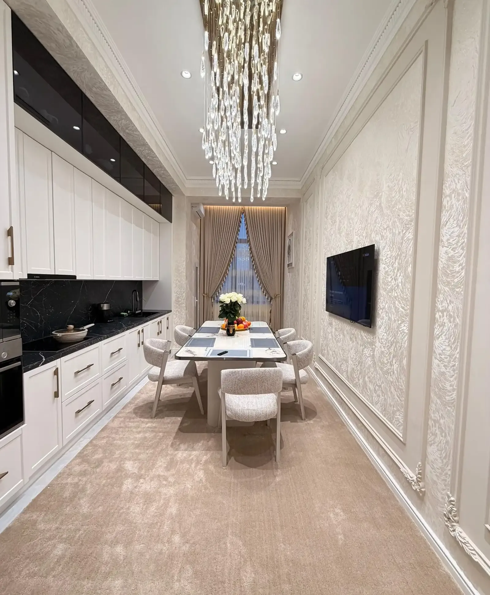 4-комн. квартира, 18 этаж, 212 м², Бахт-Z, напротив «Созидания»