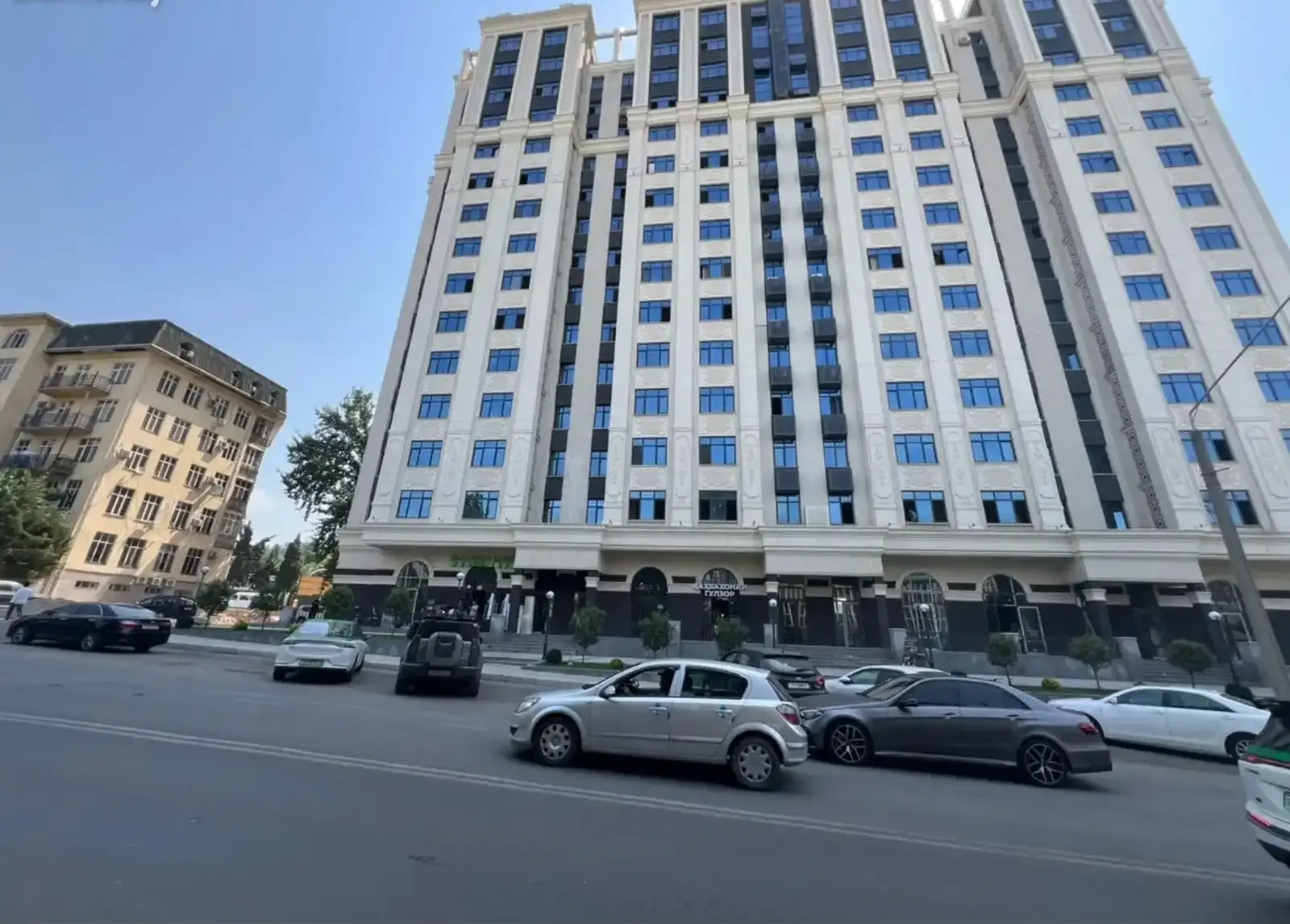 2-комн. квартира, 10 этаж, 82м², шоҳмансур