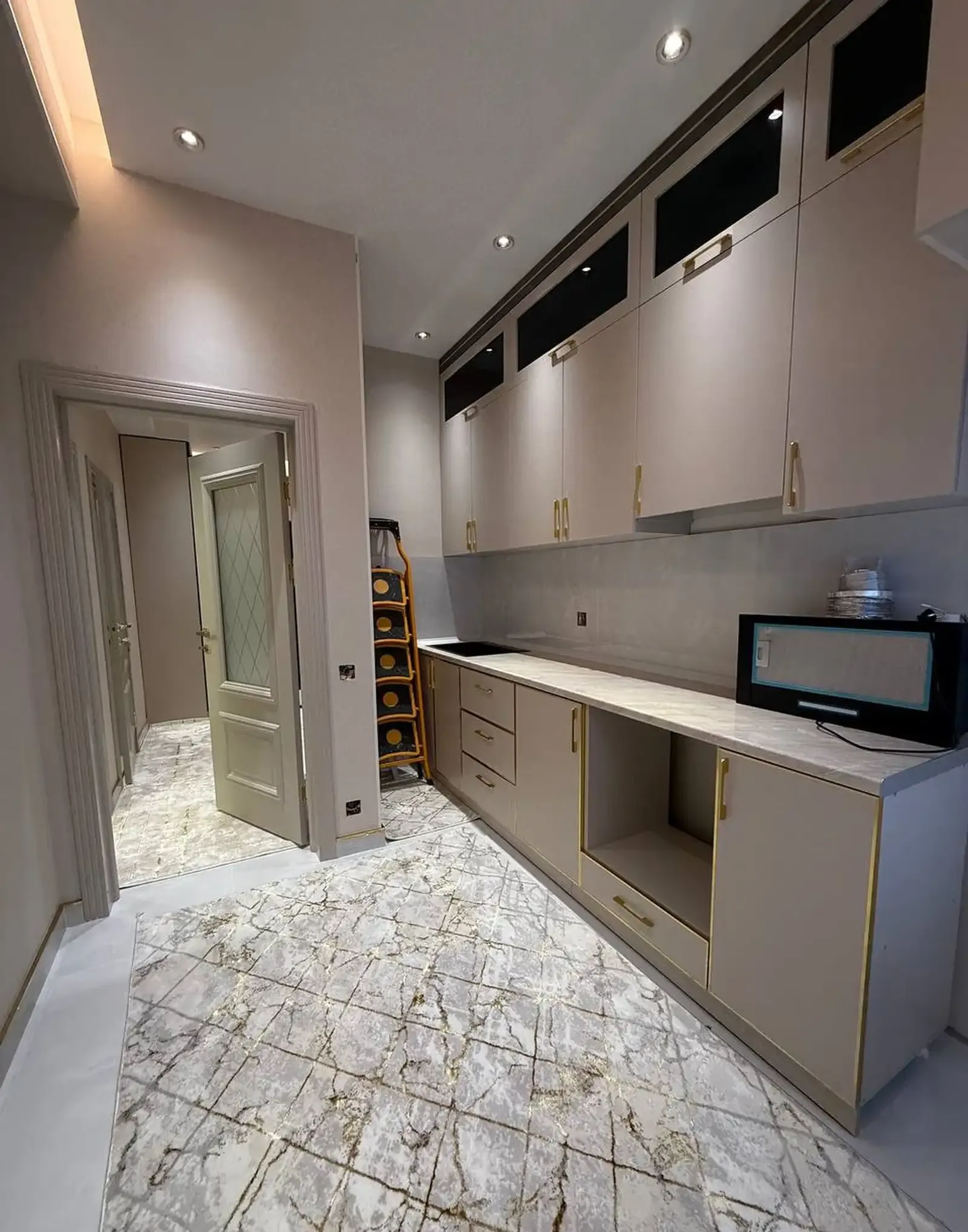 2-комн. квартира, 10 этаж, 62 м², Шохмансур