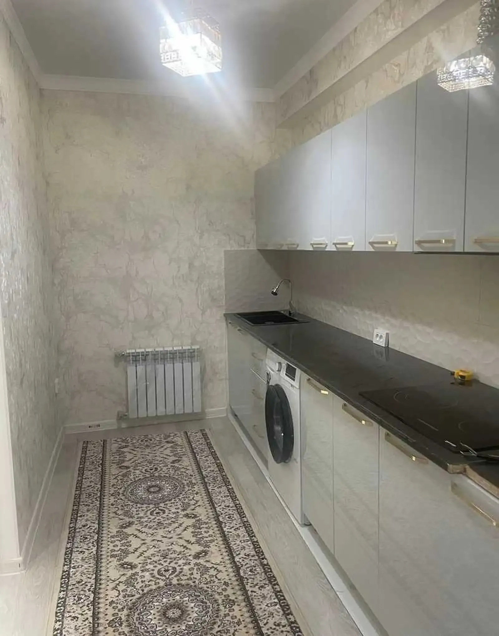 2-комн. квартира, 5 этаж, 65м², сино