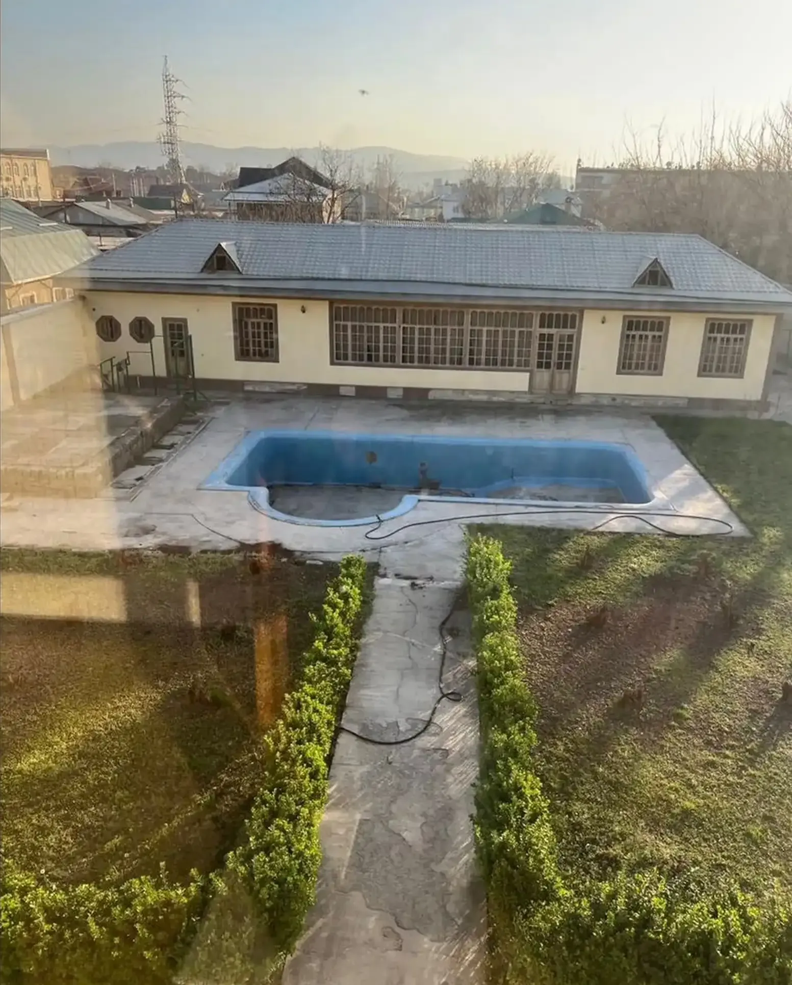 Дом, Фирдавси