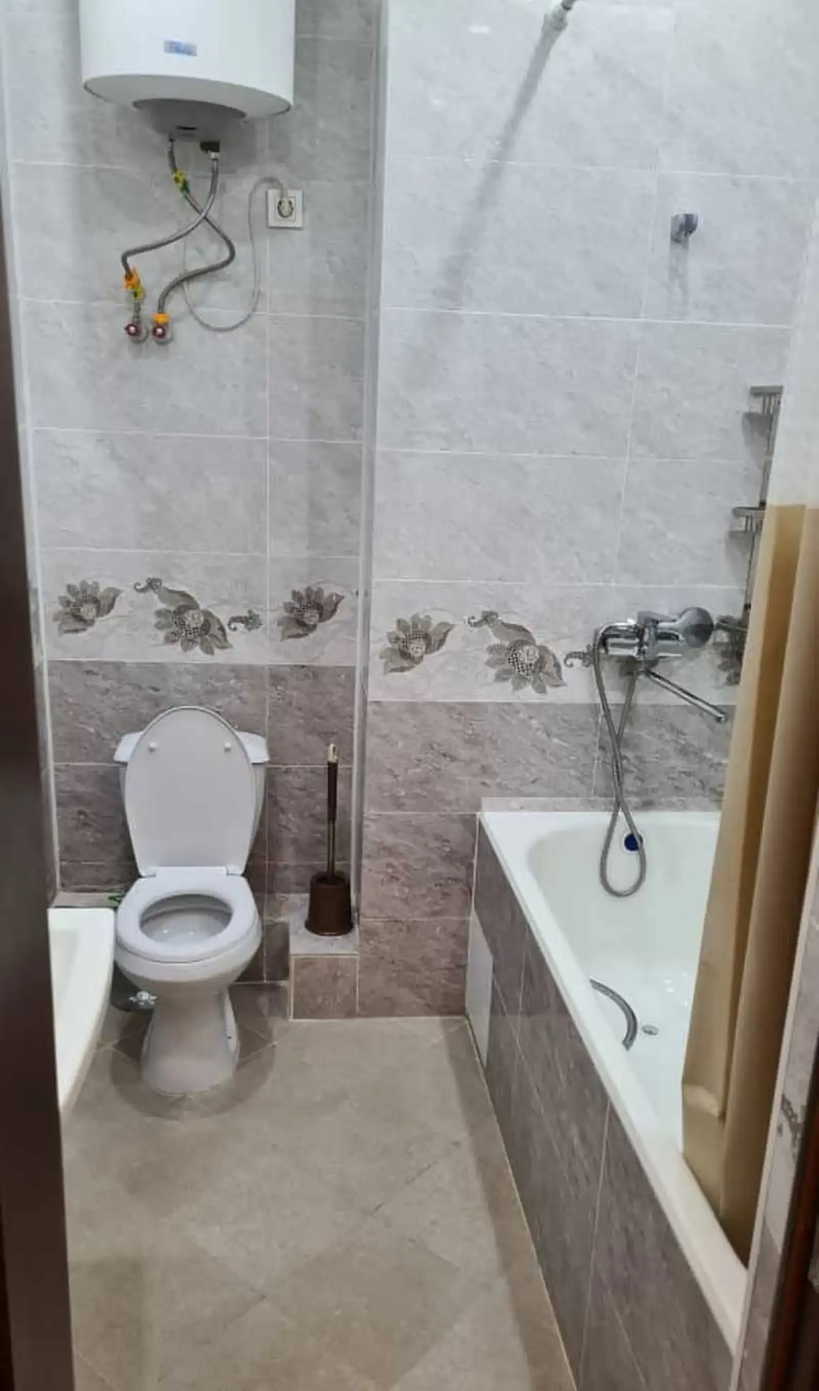2-комн. квартира, 5 этаж, 84м², Маладёжний театр доми Ёвар