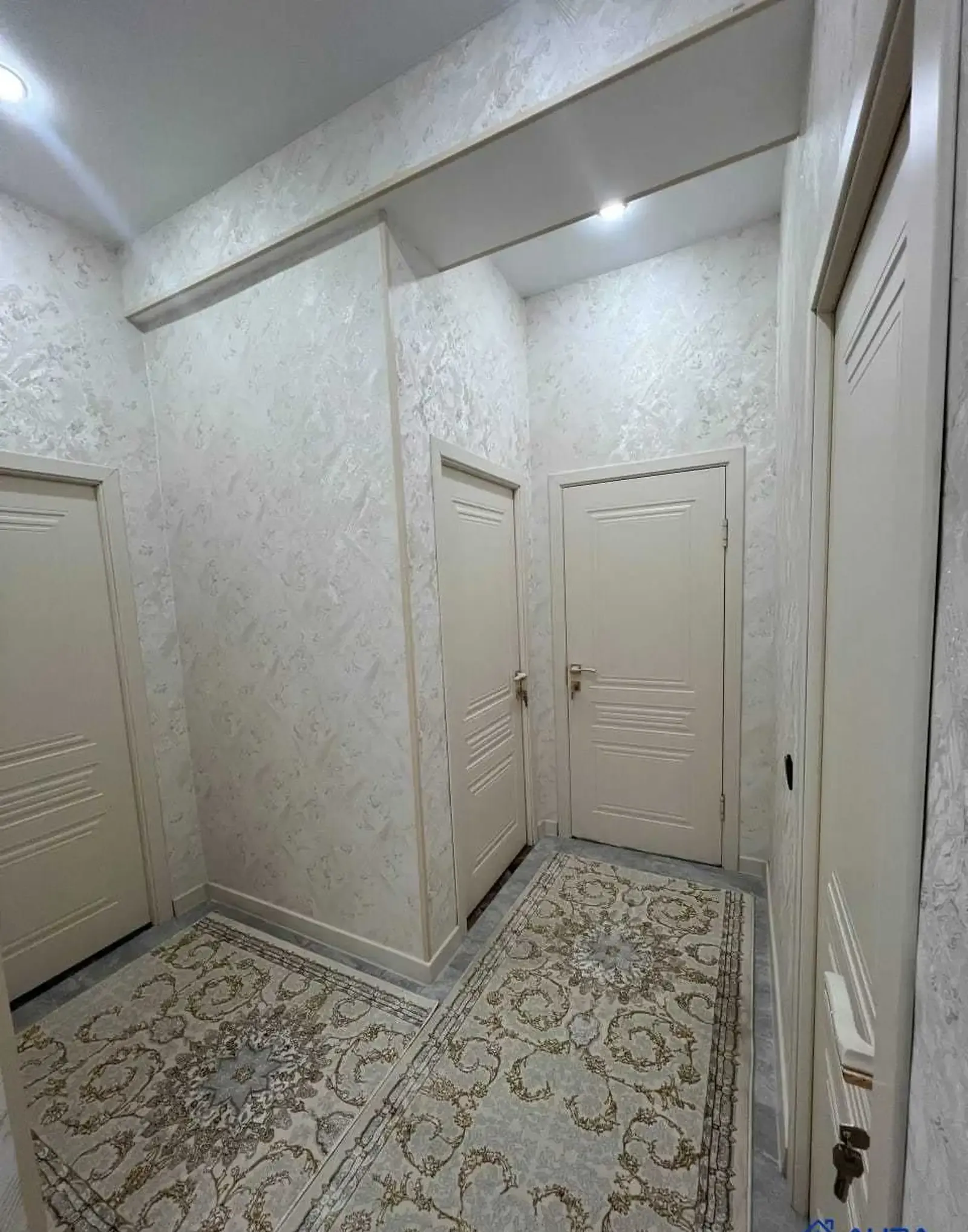 2-комн. квартира, 5 этаж, 66 м², Сино