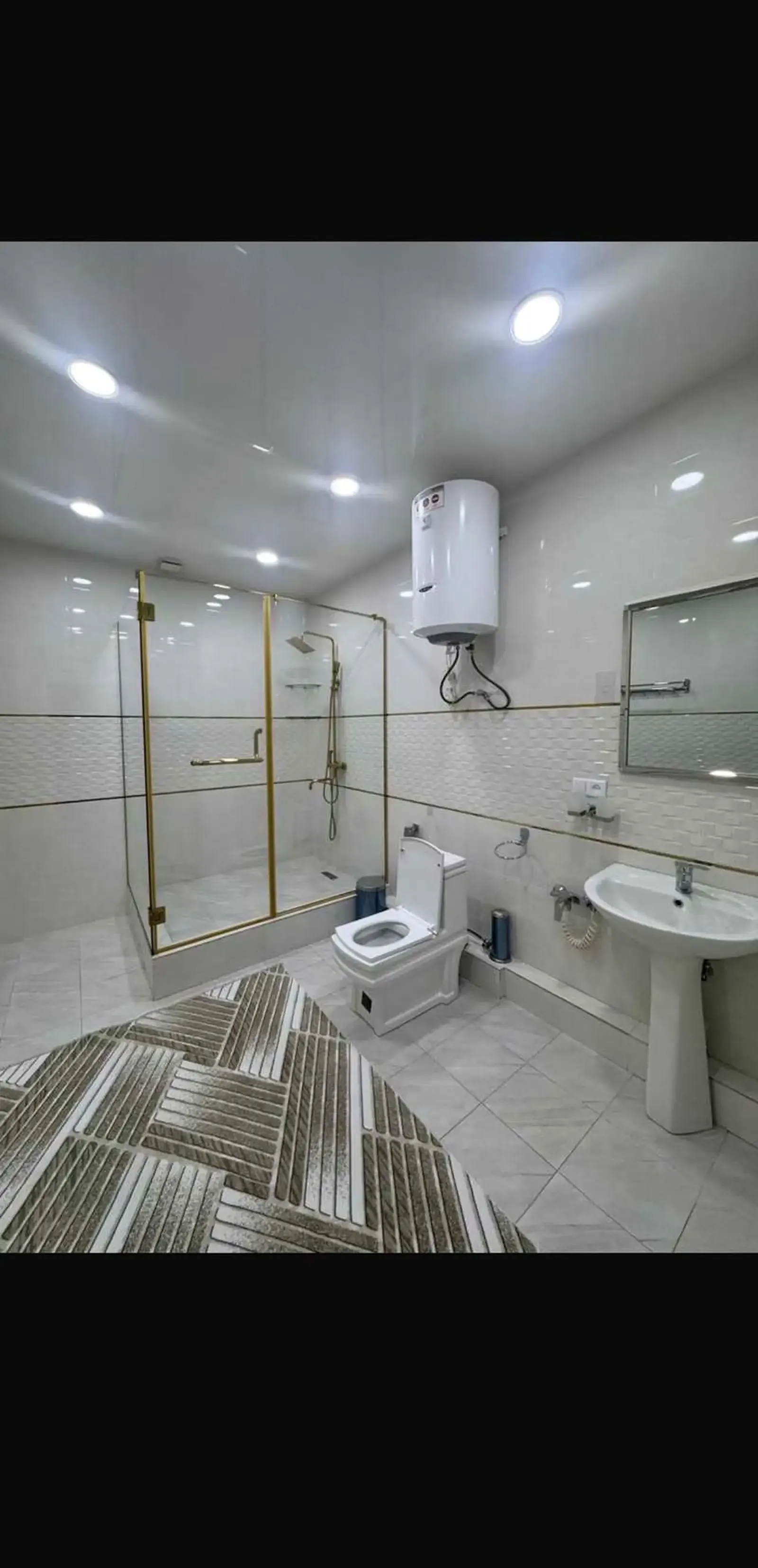 4-комн. квартира, 3 этаж, 192м², Пушти МГУ