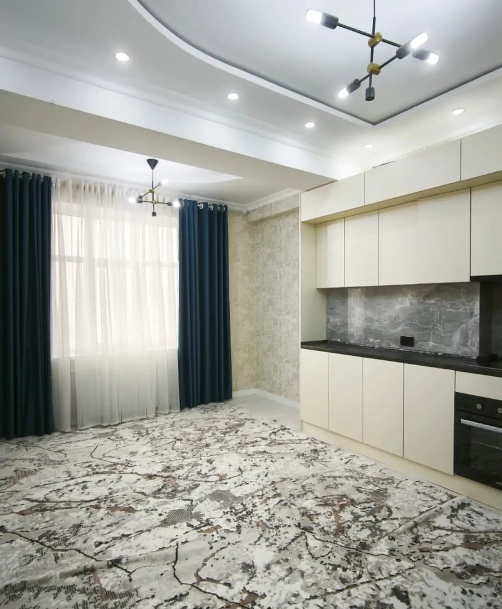 2-комн. квартира, 14 этаж, 96 м², Ҳукумати Шохмансур, на против ''Зирбак''