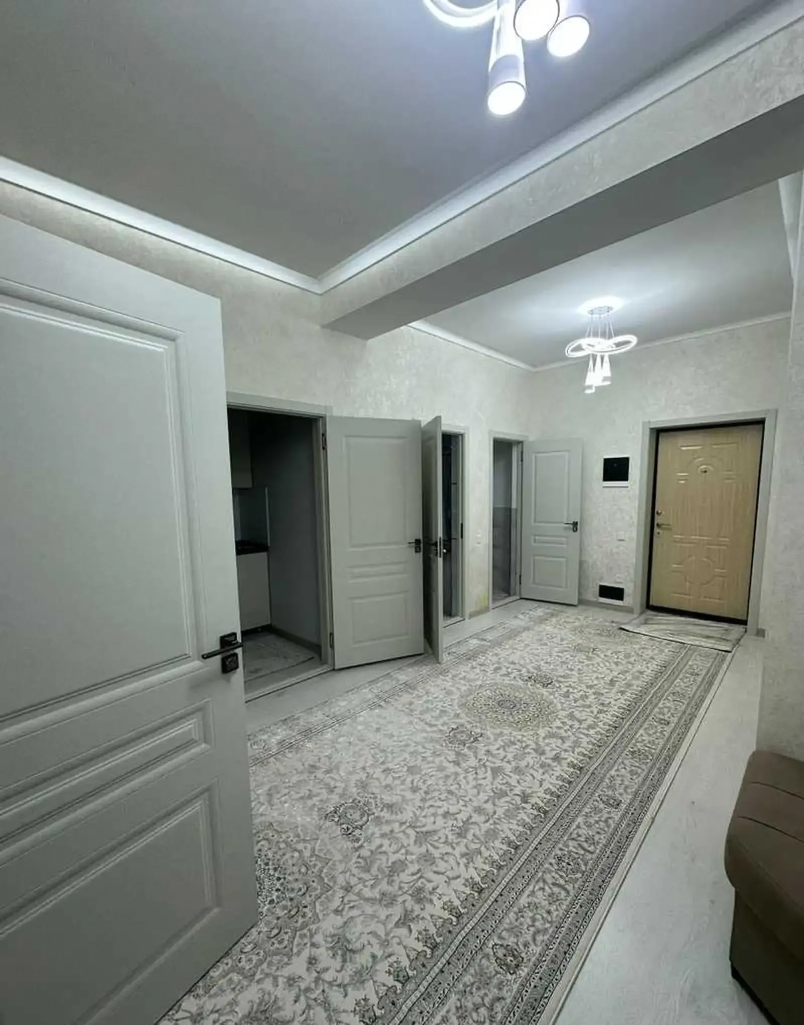 2-комн. квартира, 3 этаж, 65м², Сино