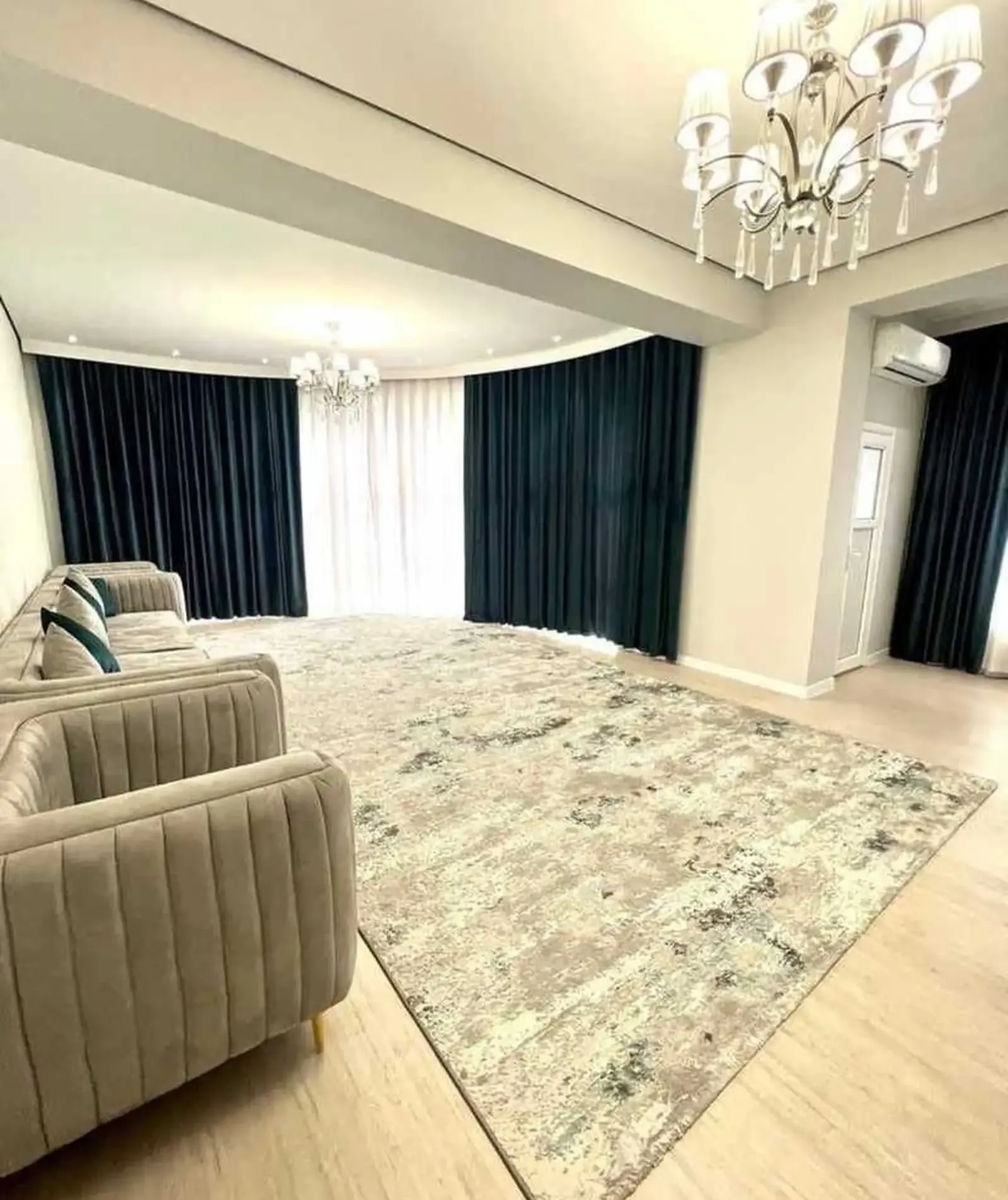 4-комн. квартира, 9 этаж, 200м², Садбарг, доми Гелос