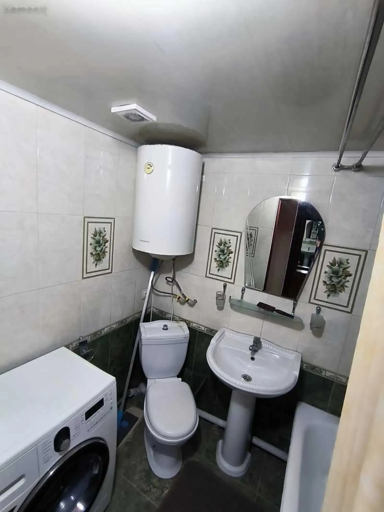 2-к квартира, 1 этаж, 55 м², старый аэропорт