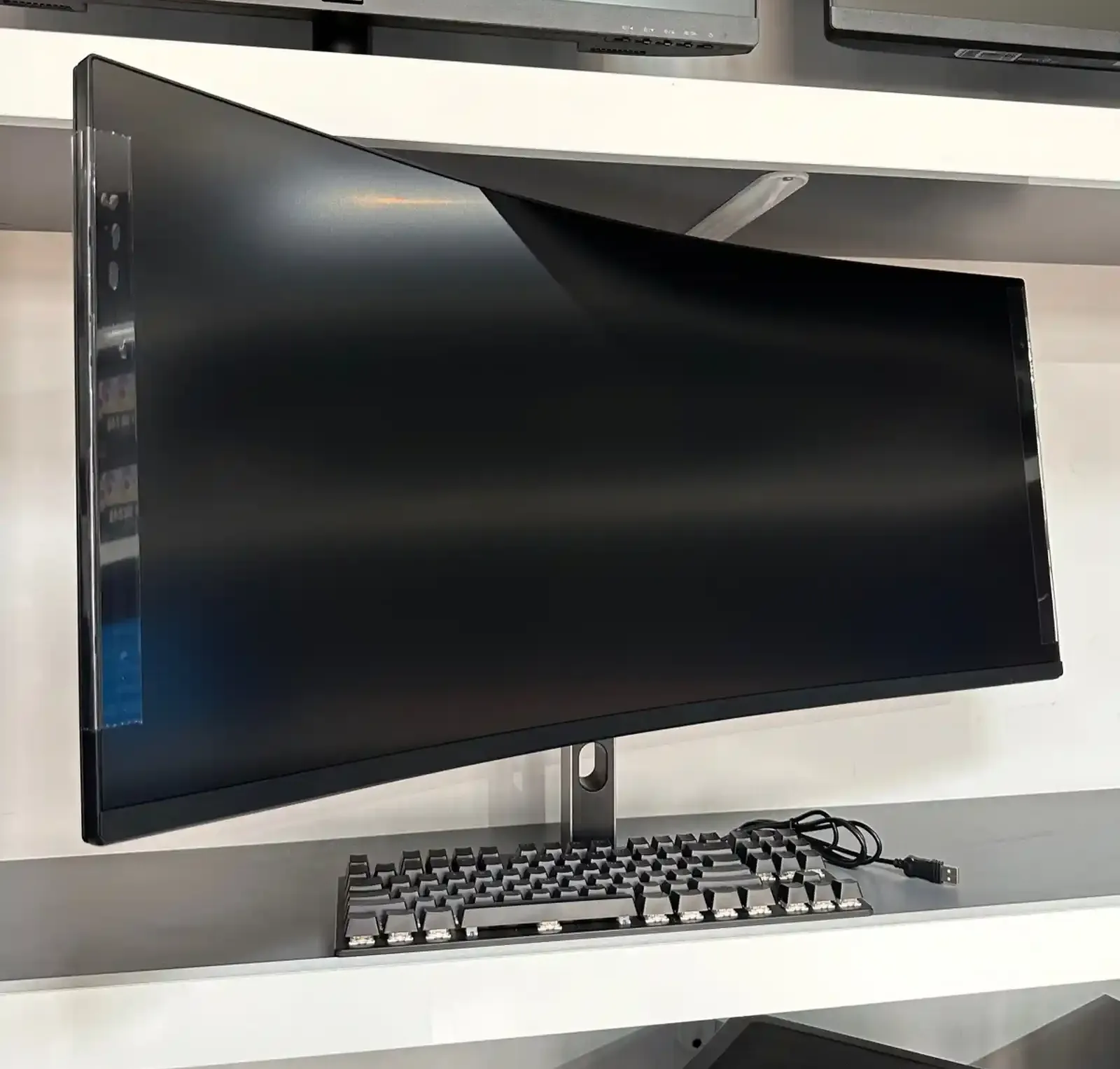 Монитор Redmi Surface Display 34 4K 180Hz