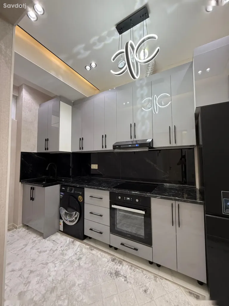 2-комн. квартира, 12 этаж, 70 м², сино