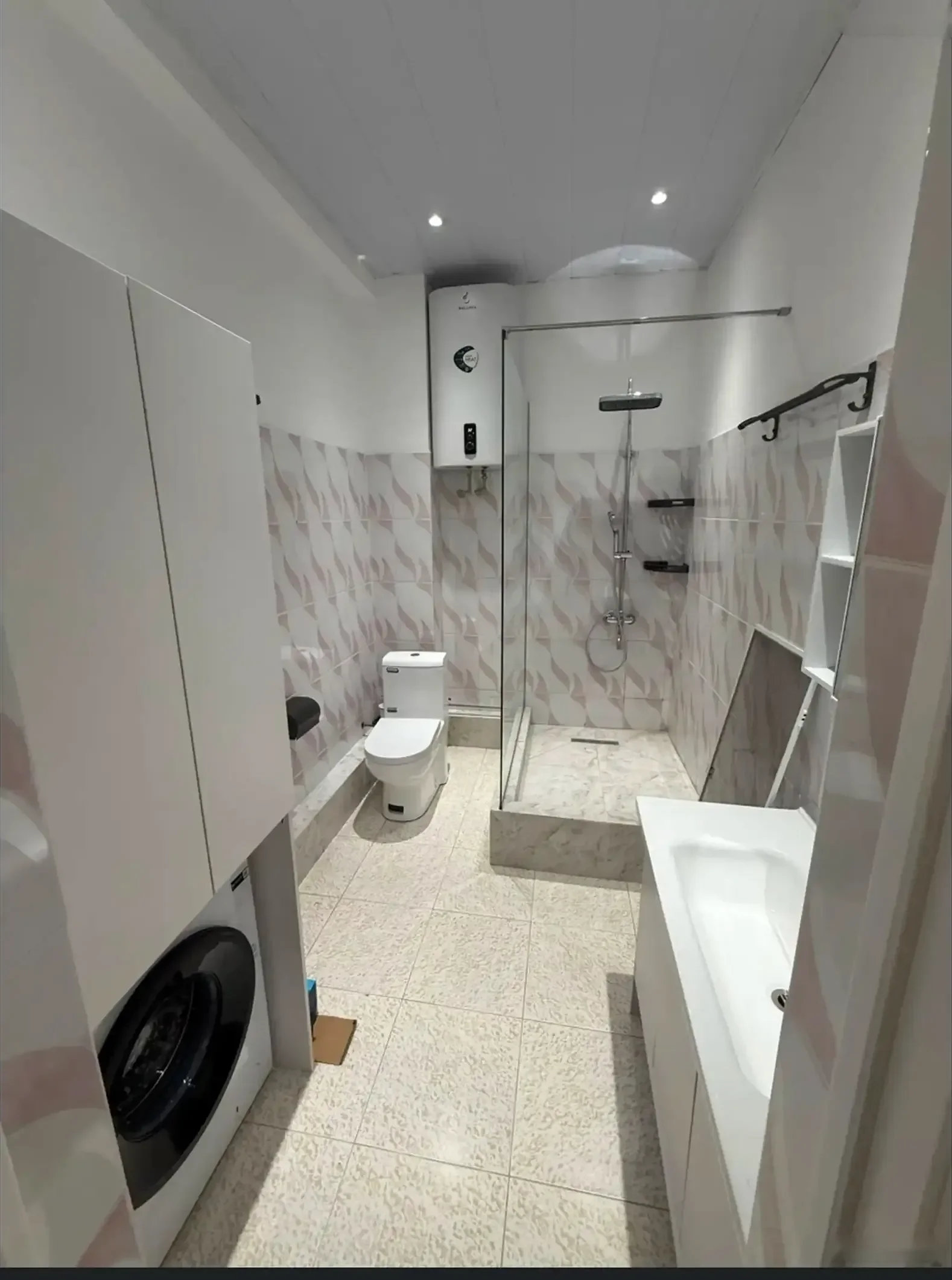 3-комн. квартира, 3 этаж, 105м², Шохмансур Голубой Экран