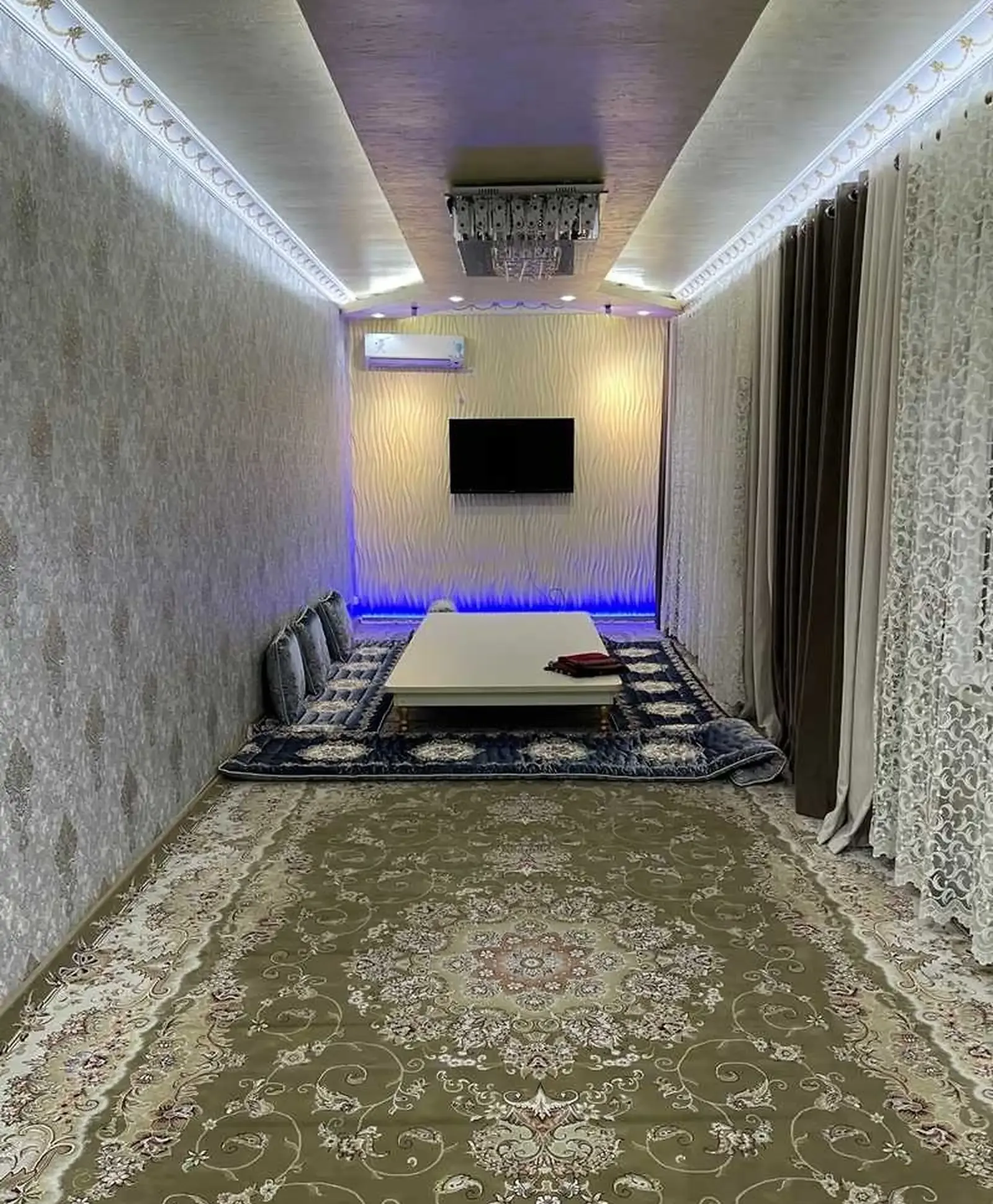 2-этажный, 8 комнатный дом, 400 м², Фирдавси
