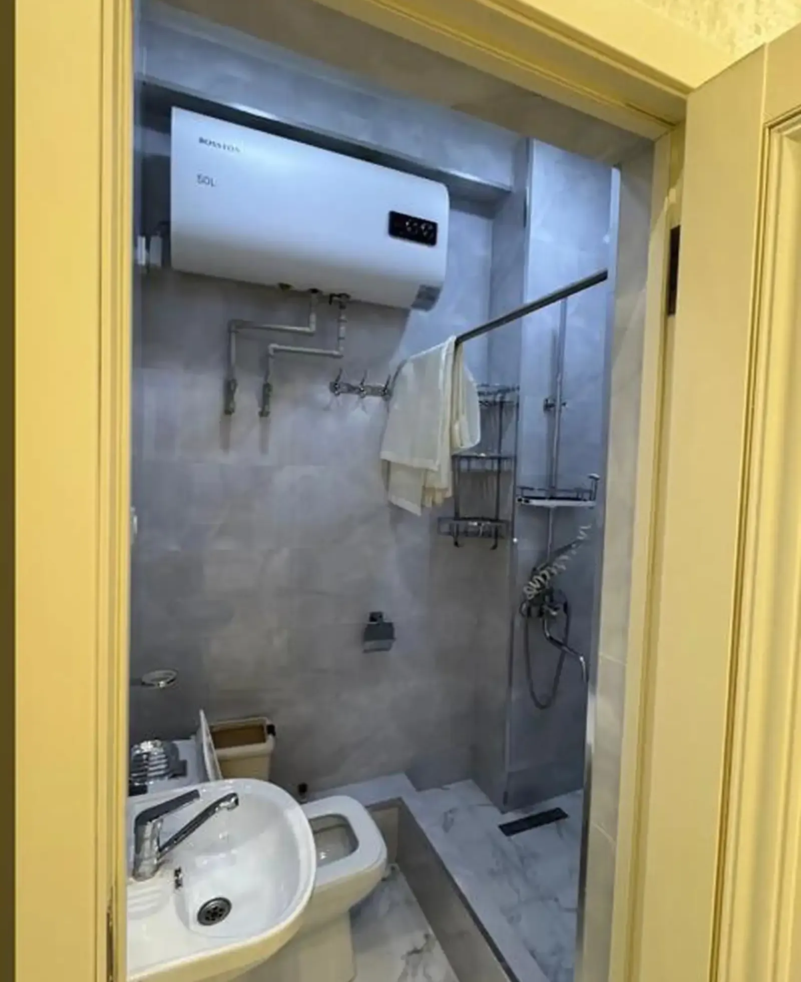 2-комн. квартира, 11 этаж, 70м², Сомони