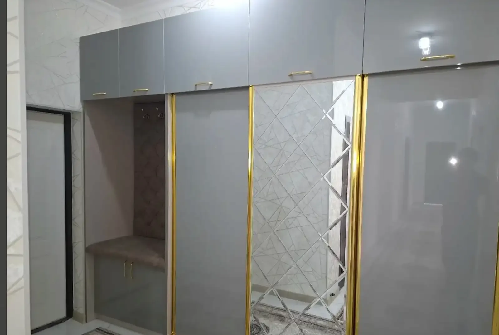 3-комн. квартира, 16 этаж, 107м², Шохмансур