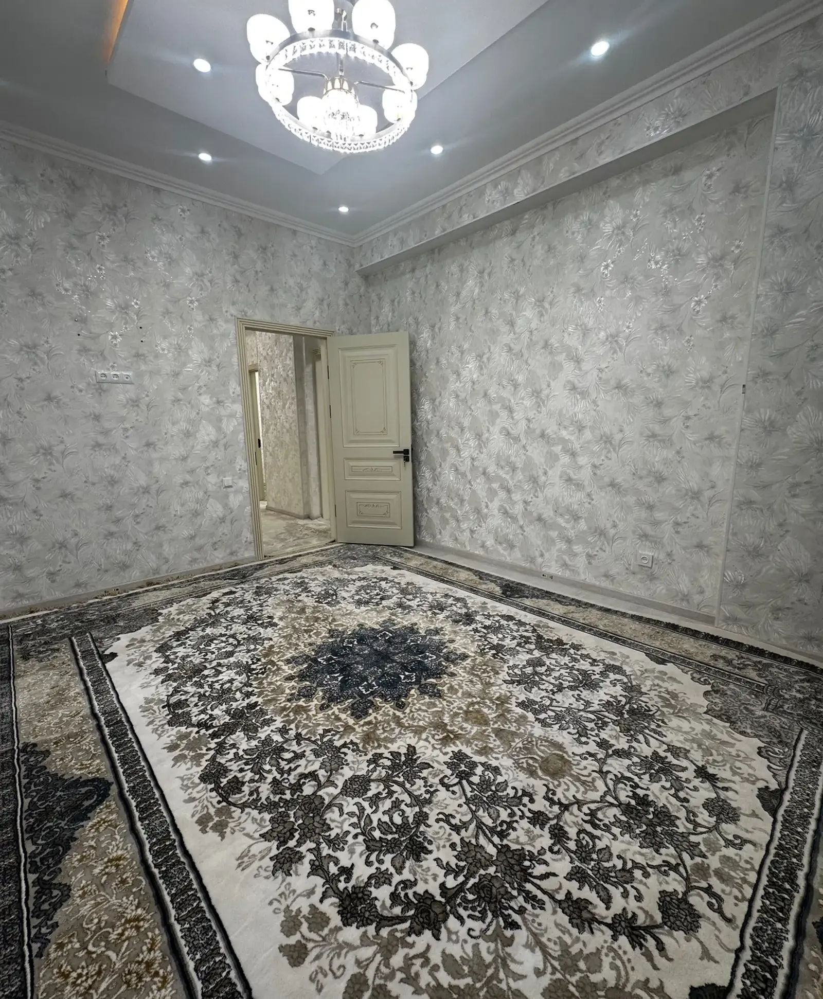 3-комн. квартира, 11 этаж, 100 м², Кольцевой, Глобус, Шохмансур, 3 база