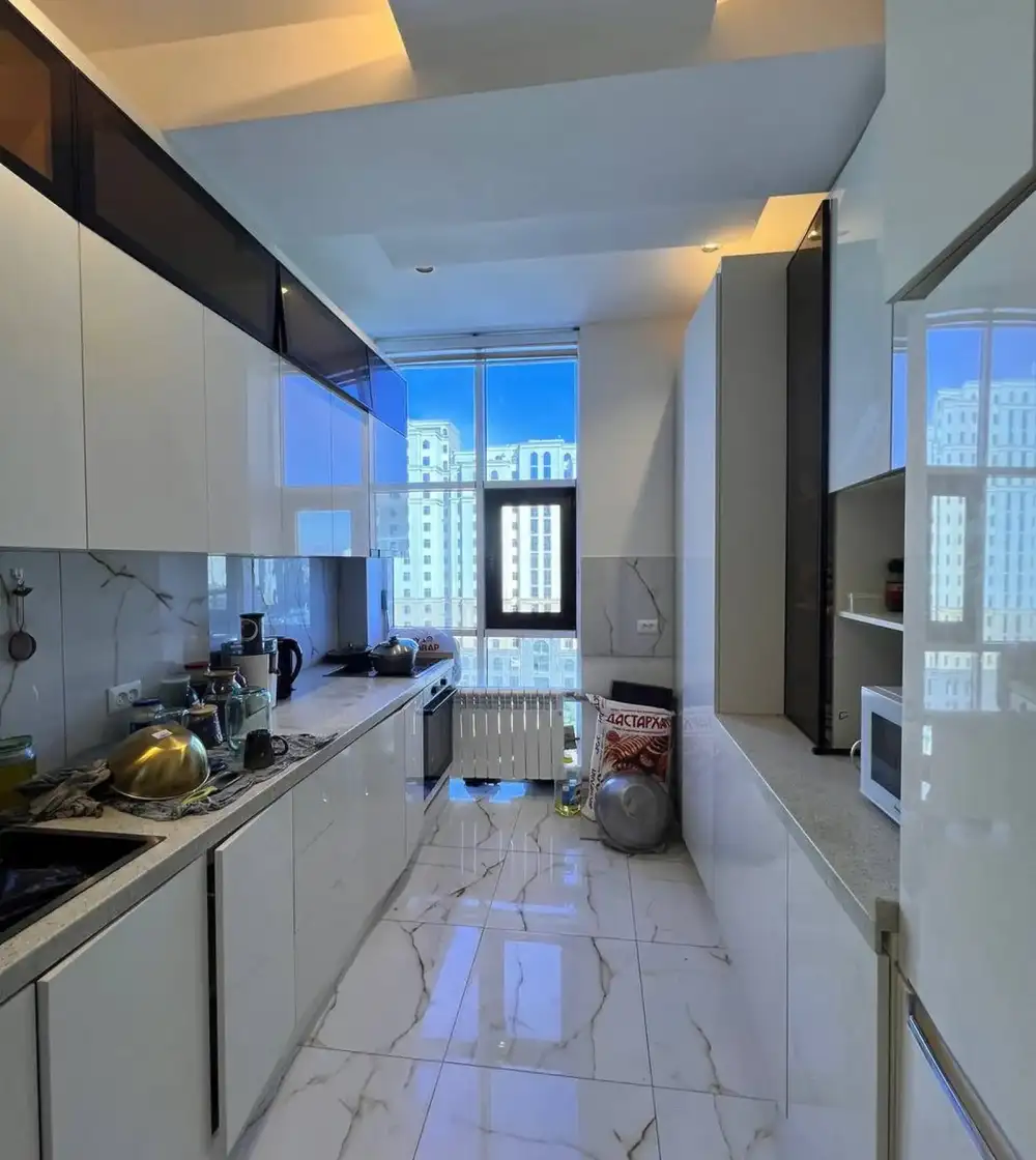 3-к квартира, 8 этаж, 85 м², Сино
