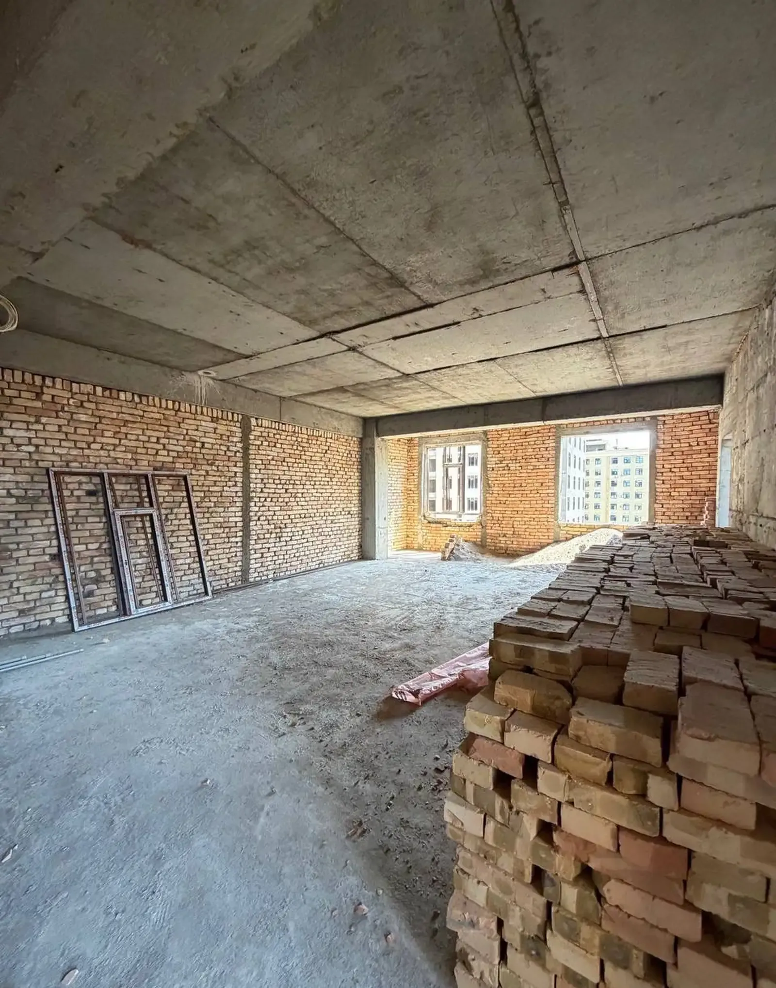 2-комн. квартира, 12 этаж, 71 м², Шохмансур