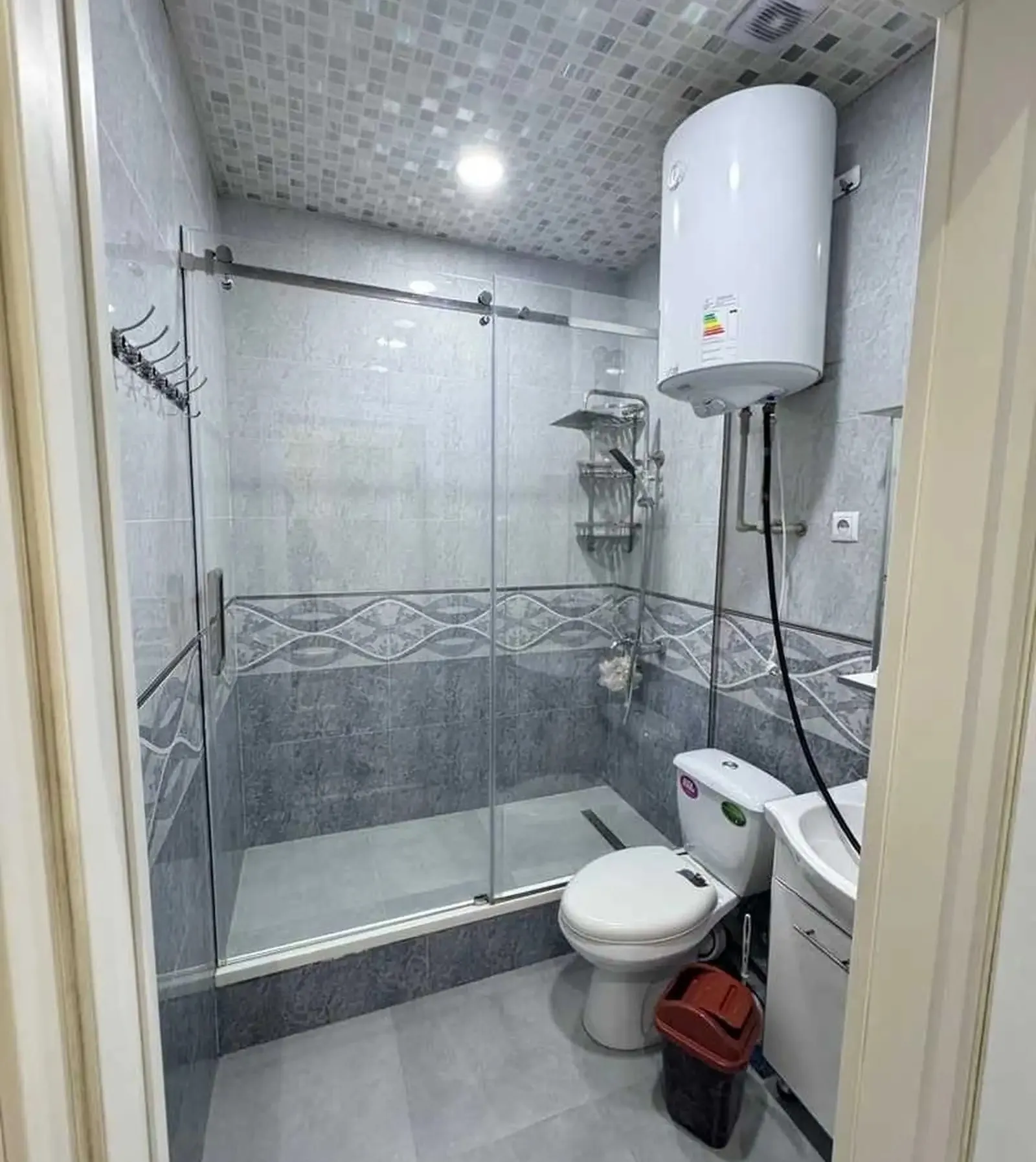 3-комн. квартира, 2 этаж, 100м², Сино