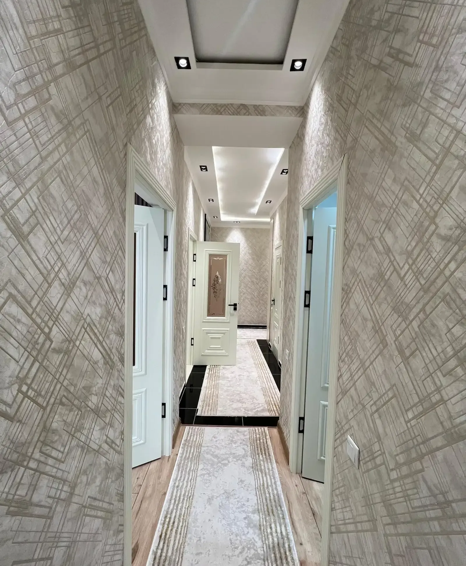2-комн. квартира, 6 этаж, 67м², Овир/грандь отель