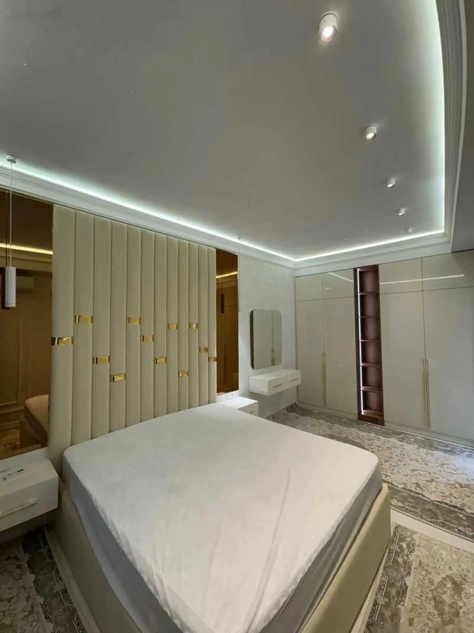 2-к квартира, 5 этаж, 90 м², И. Сомони