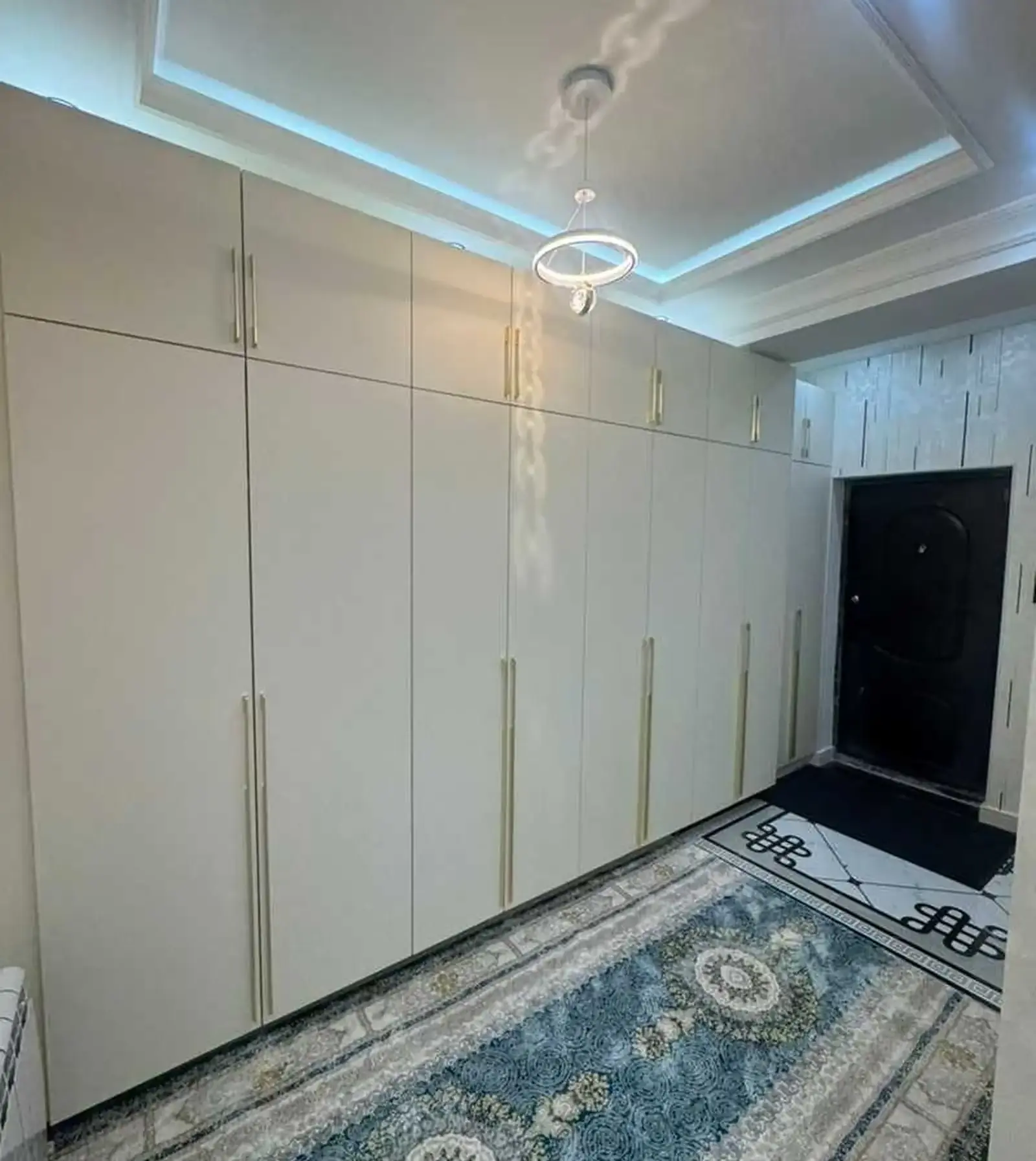 2-комн. квартира, 6 этаж, 65м², Сино