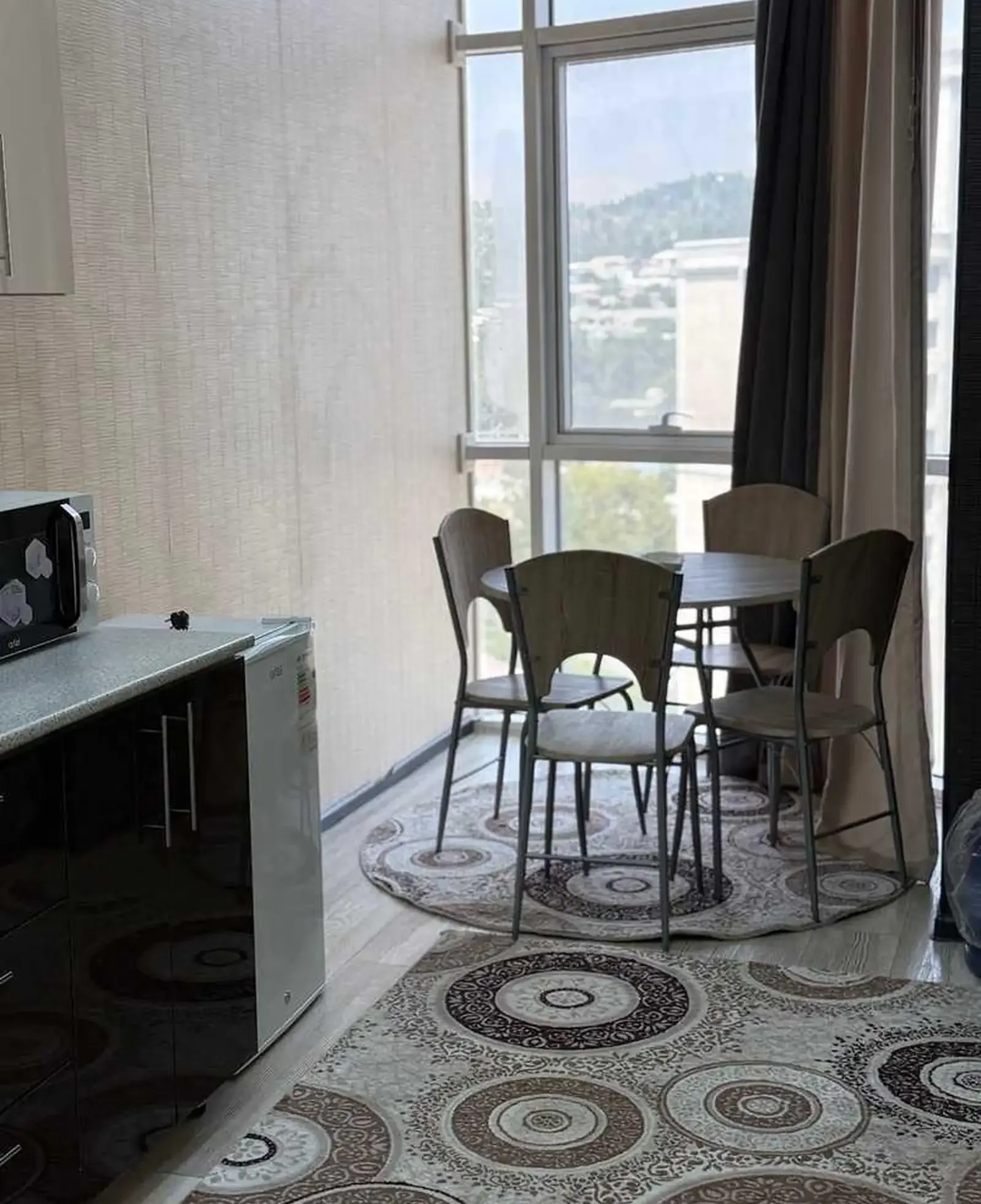 1-комн. квартира, 13 этаж, 60 м², Шохмансур